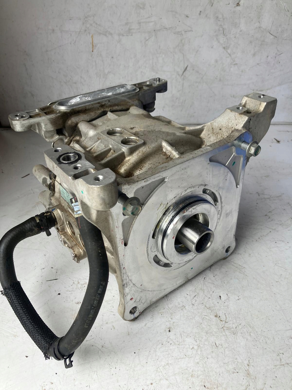 Motor elektrisch DACIA SPRING 4DB401