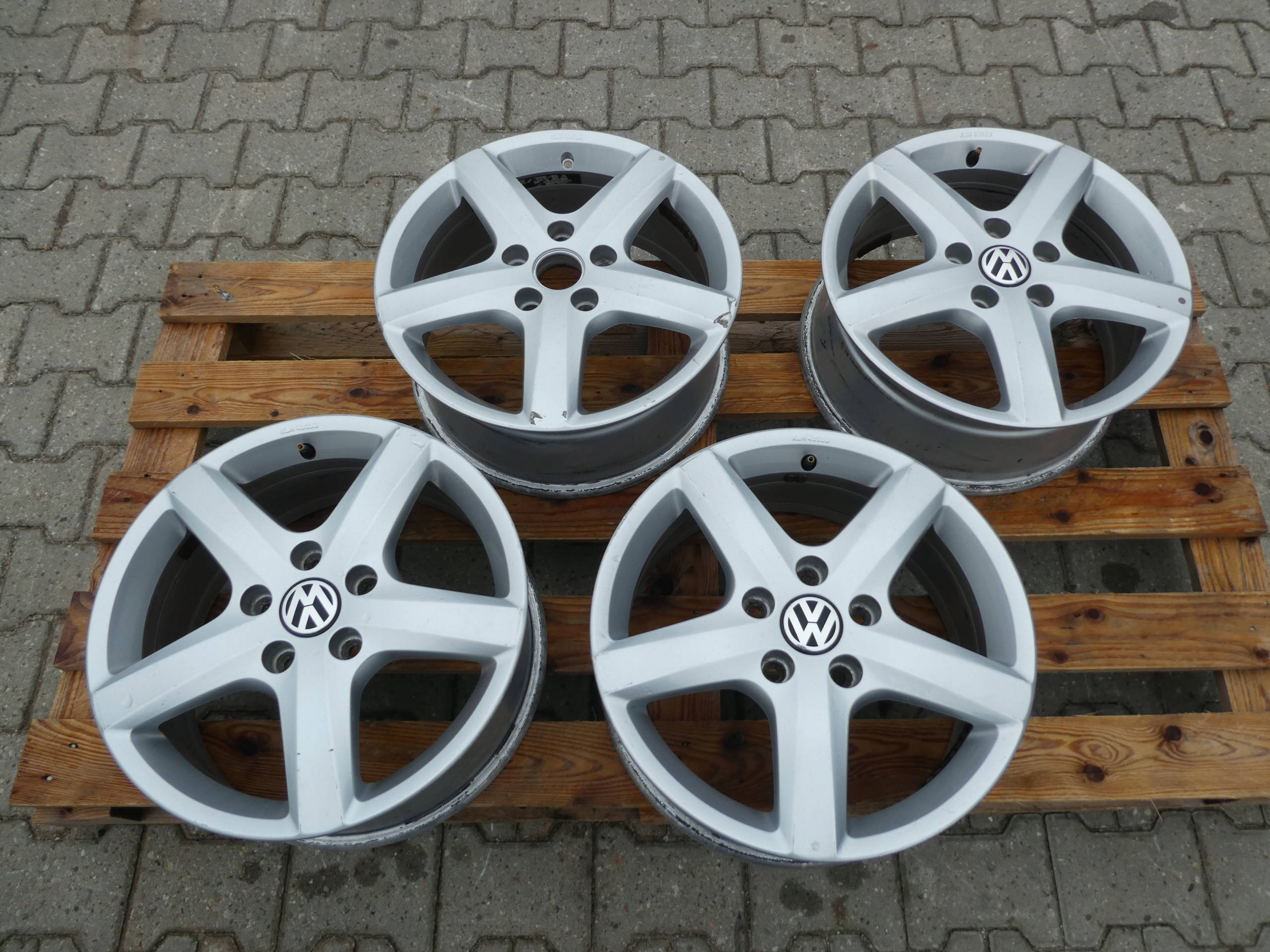 4X discs aluminium disc 7H0071497B VW T5 T6 5X120