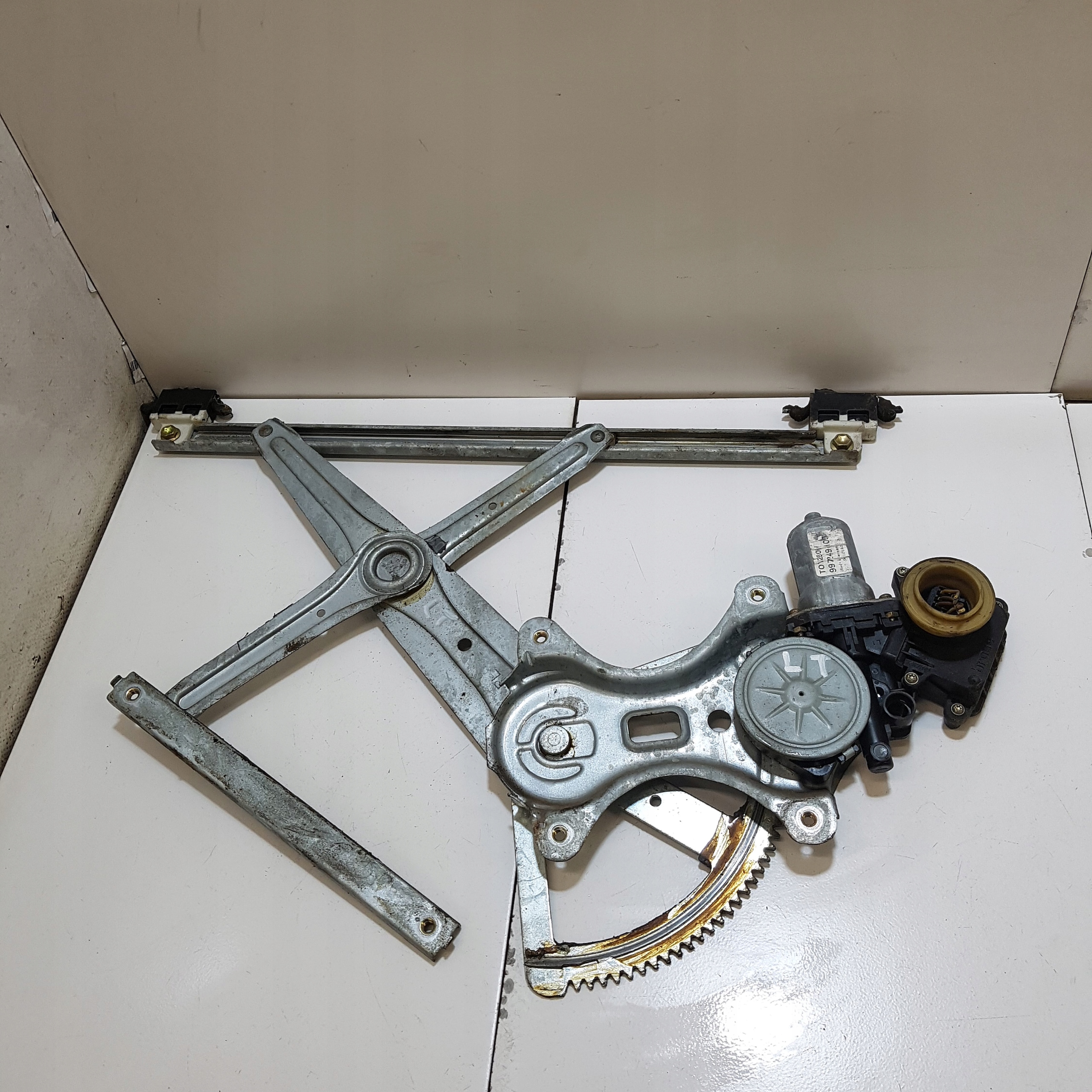 ELE mechanism windows left rear TOYOTA AVENSIS VERSO
