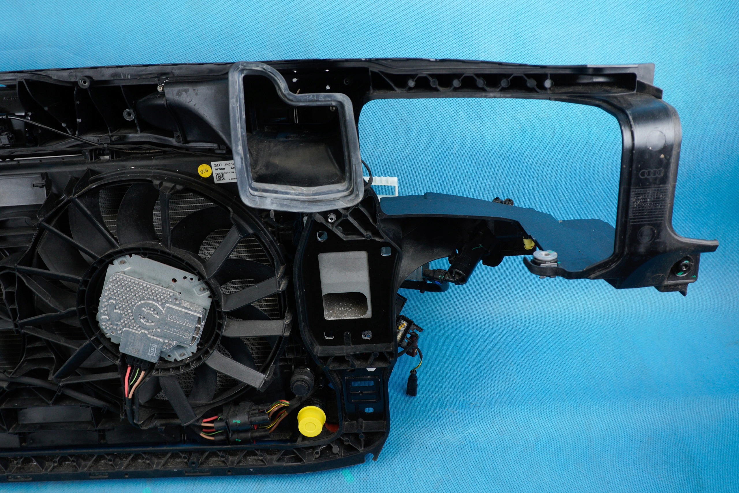 support panel for radiators radiator fans komplet Audi A8 4H Lift 3.0TDI 4H0805594E