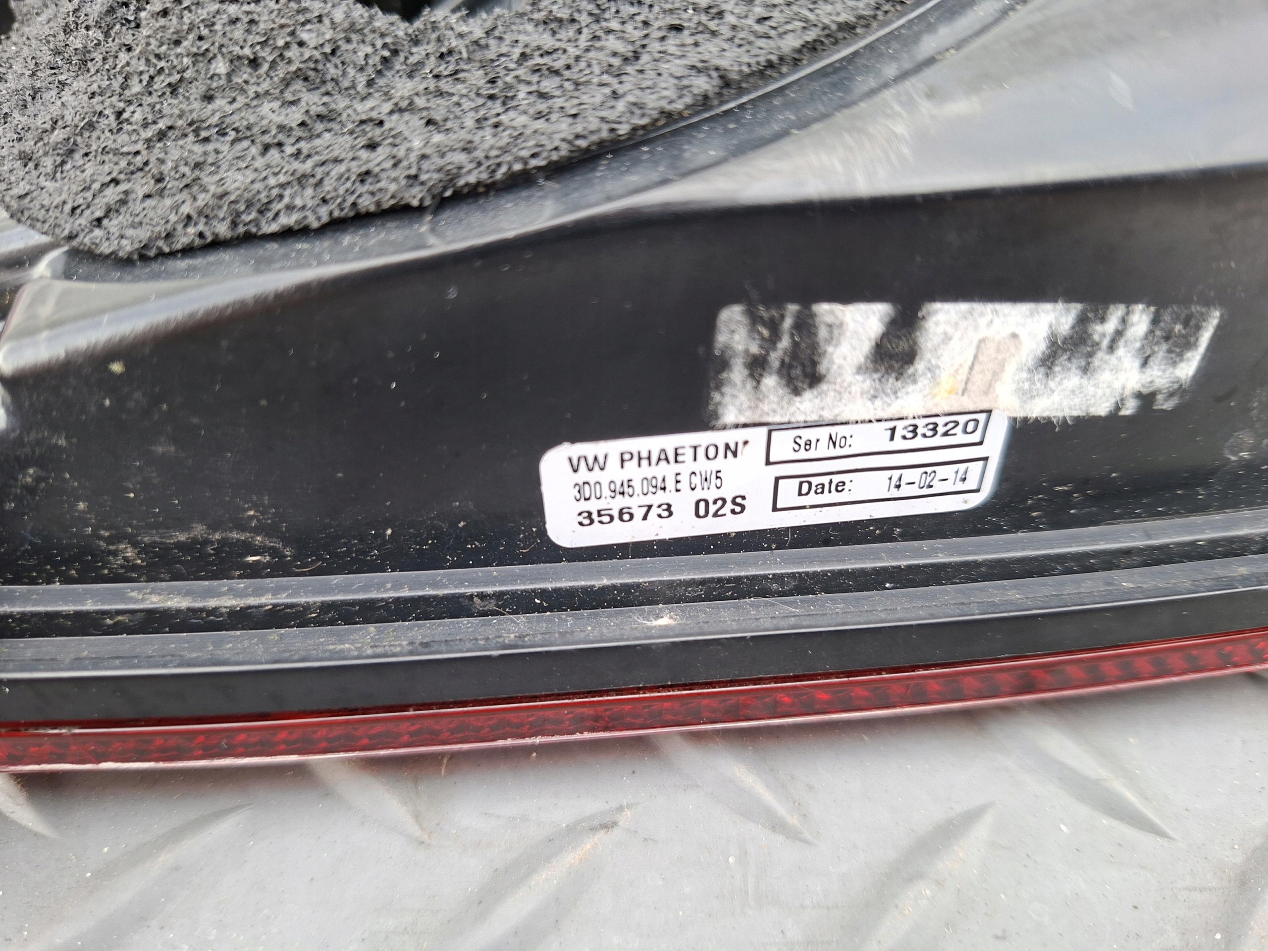 light rear part rear to the bonnet right 3D0945094E VW PHAETON LIFT