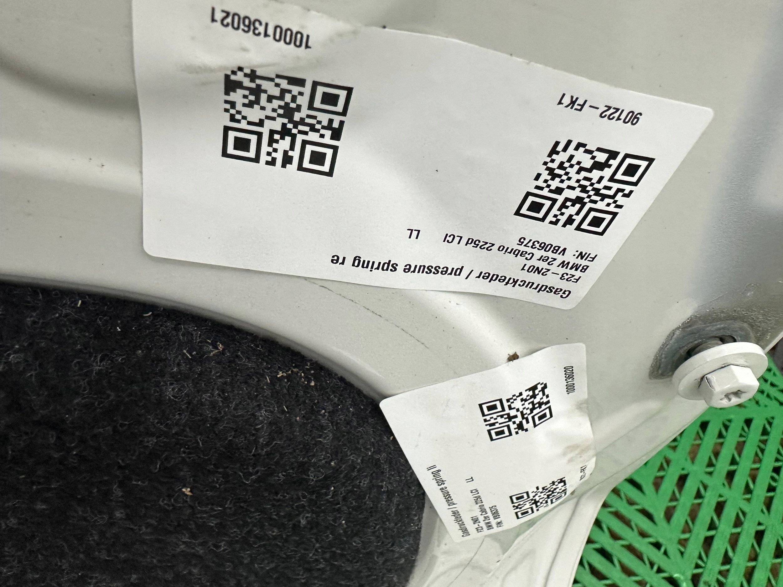 boot door BMW F23 colour A300