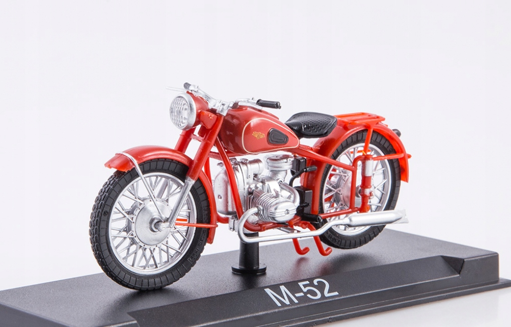 Motocykl Ural M-52 Modimio 1:24 #47
