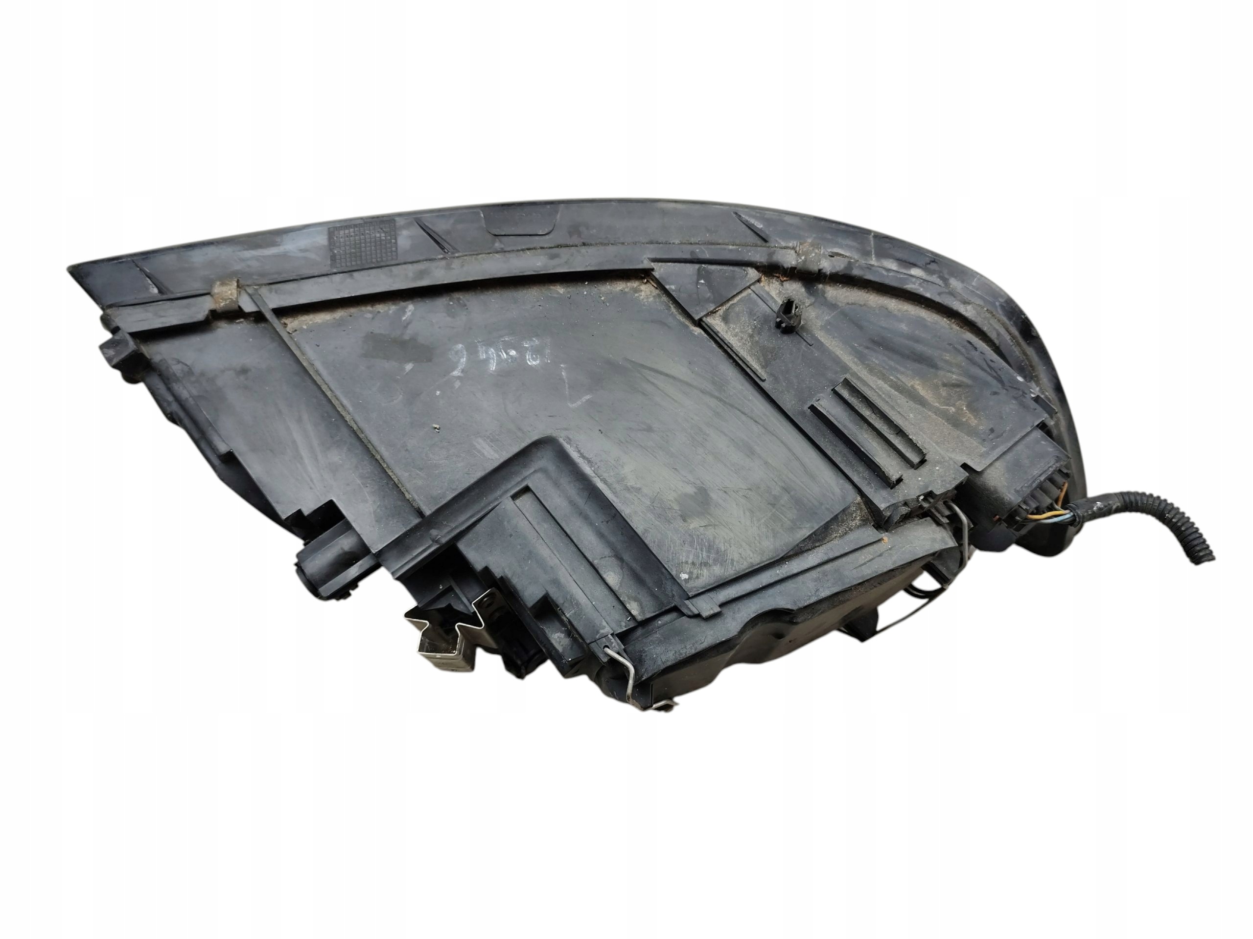 light REFLEKTOR left front VOLVO S40 II V50 (2004-2007) 30698885 EUROPA