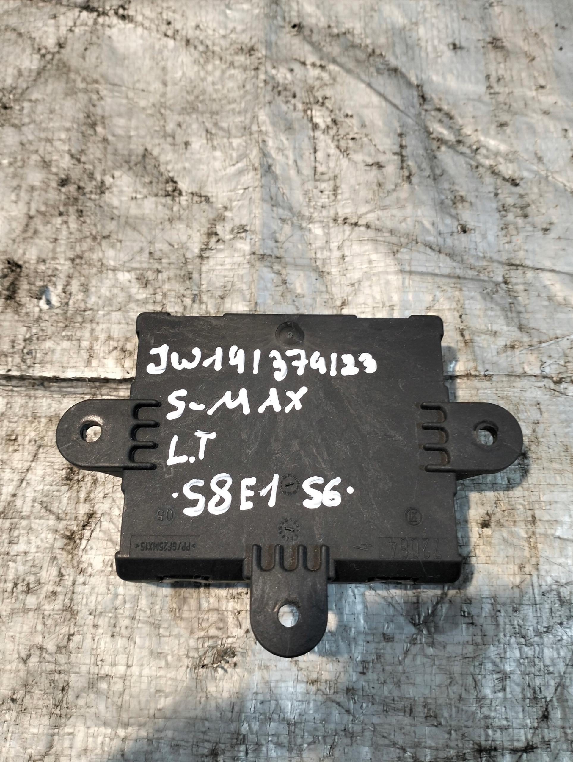 module door left rear part FORD S-MAX 2007r OE 0507877301