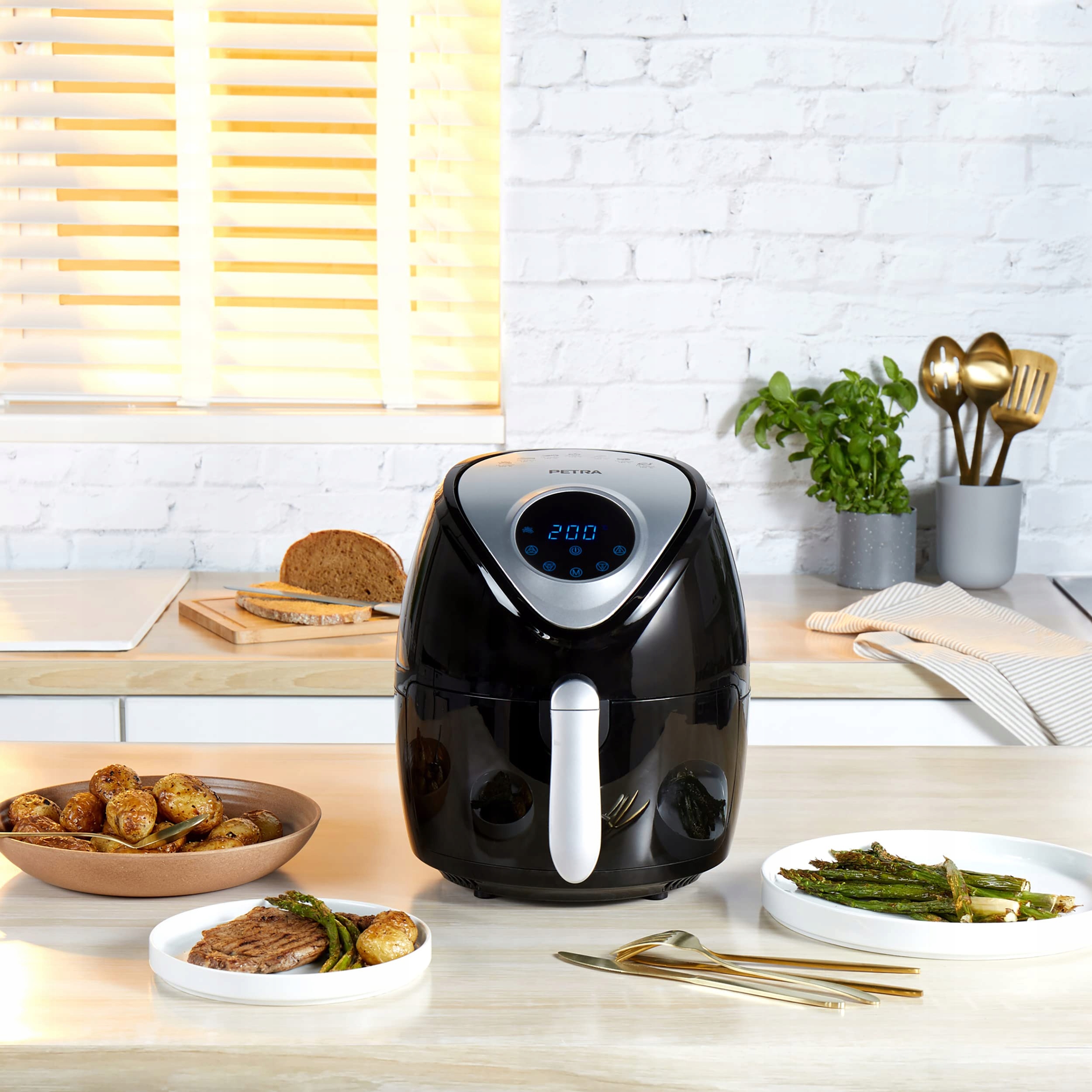UFESA Sparrow Frytkownica Beztłuszczowa 6L 8 Programów 1700W Cyfrowa Timer — miniatura 9