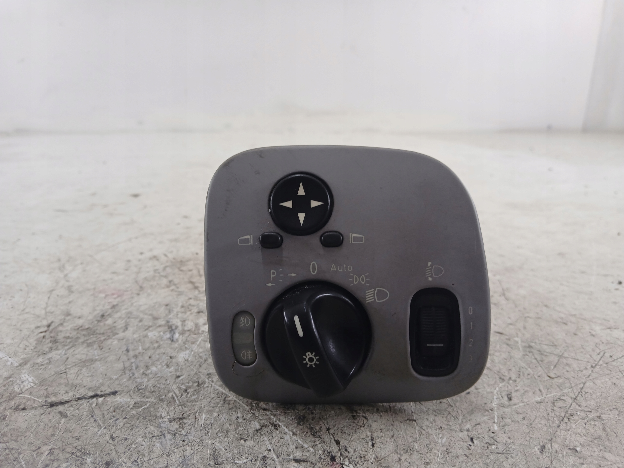 MERCEDES W203 light switch A2035450604