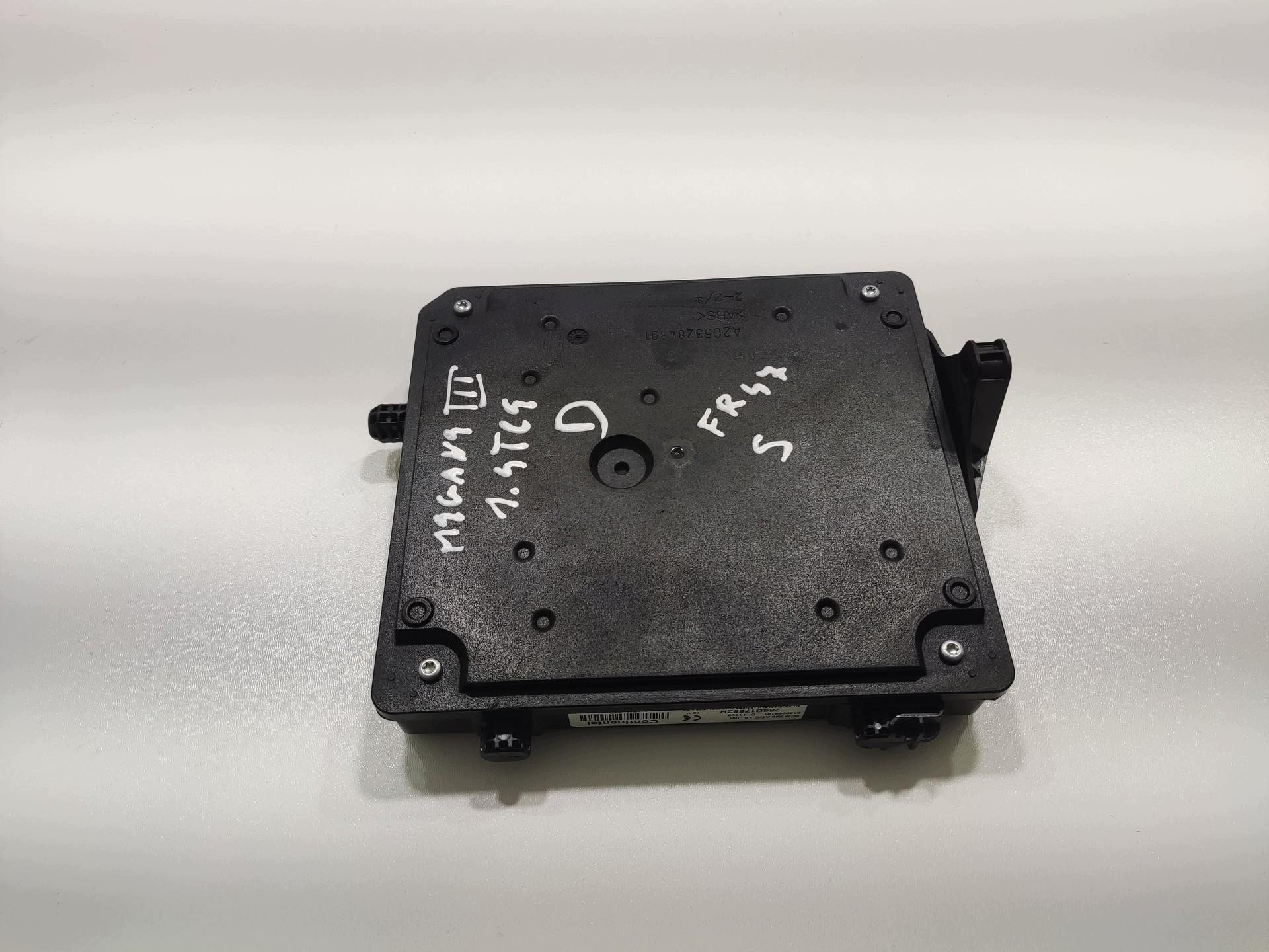module control unit KOMFORTU RENAULT MEGANE III 2008-2013 284B17882R