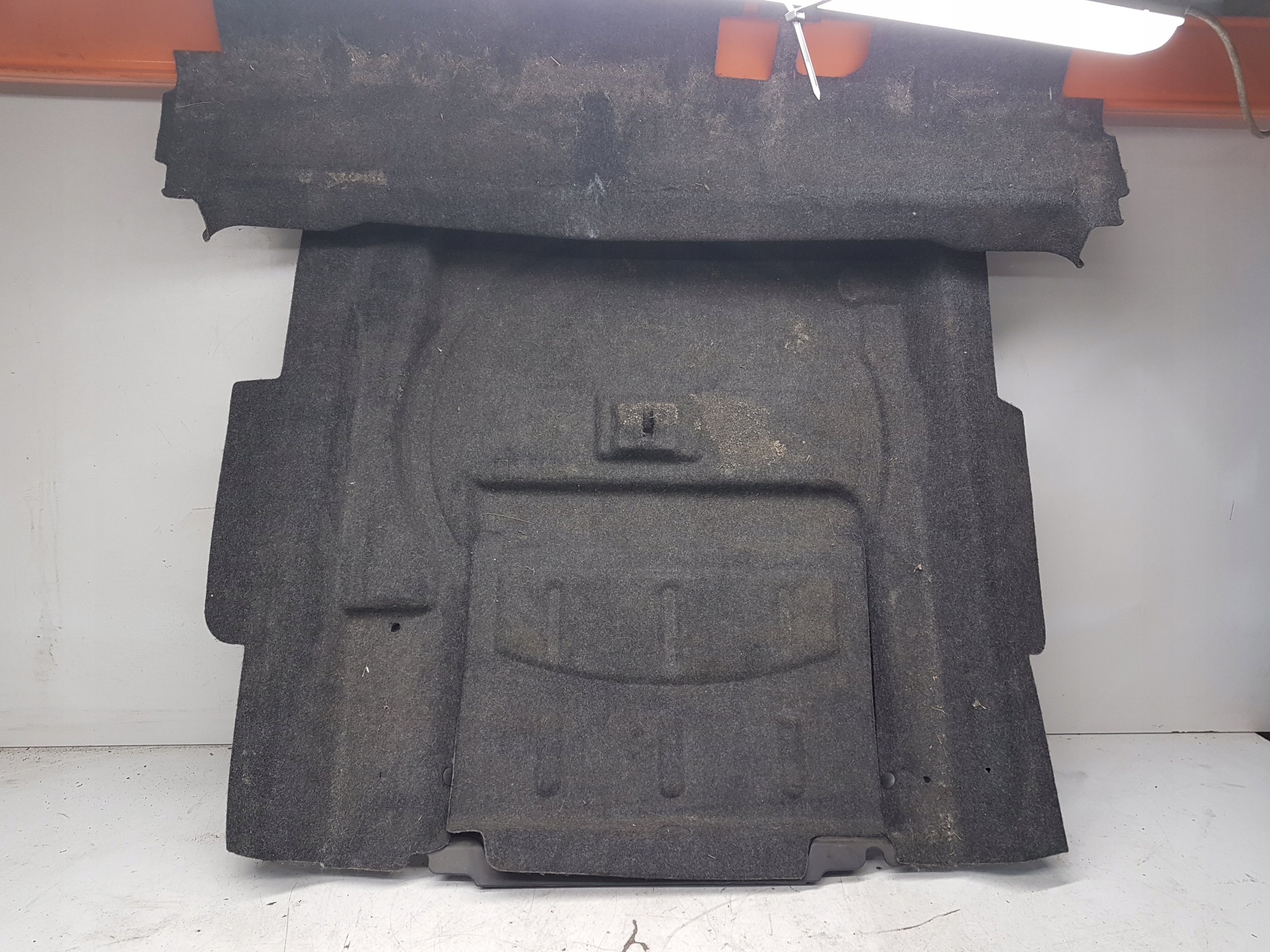 upholstery WNEKI boot AUDI Q5 8R0863462