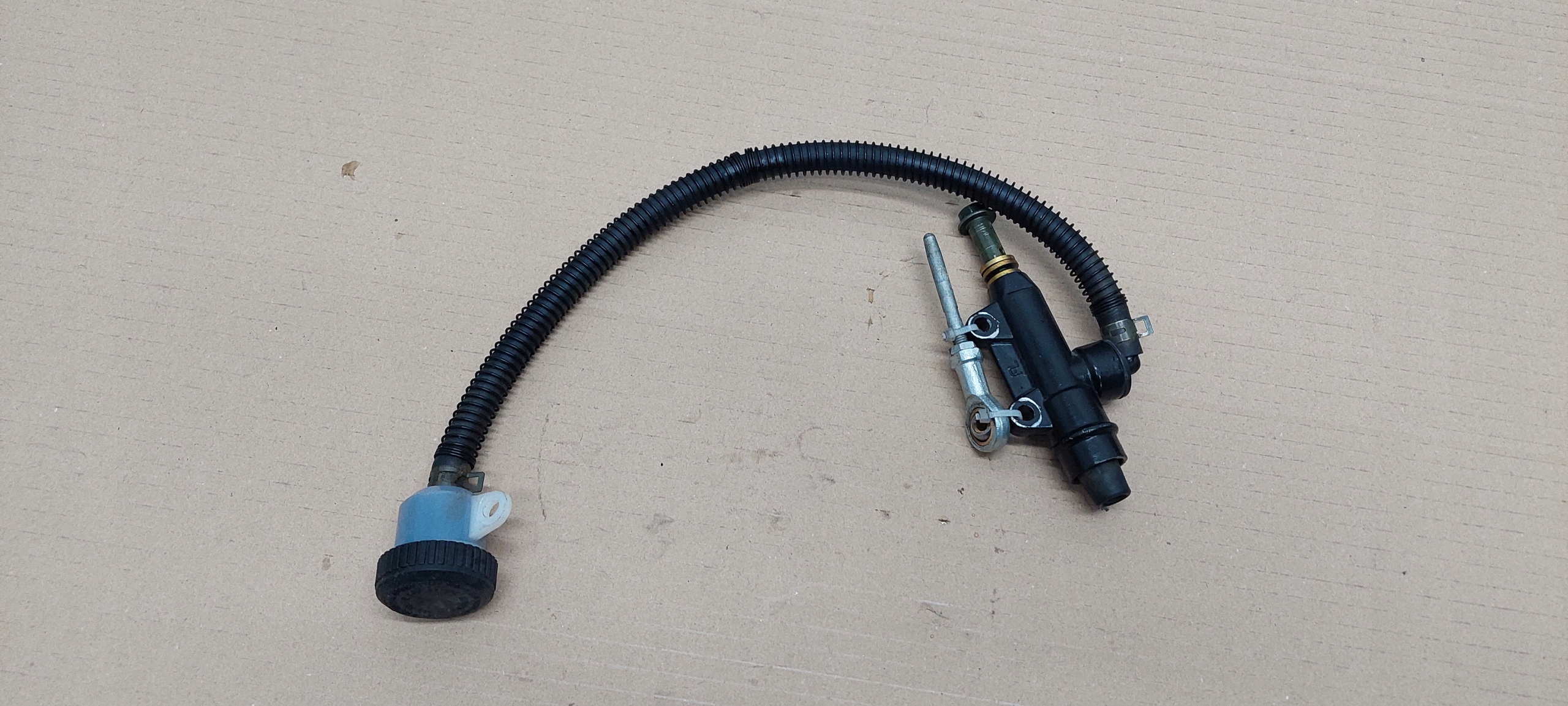 Бачок для жидкости насос KRS MOTO GSR 125