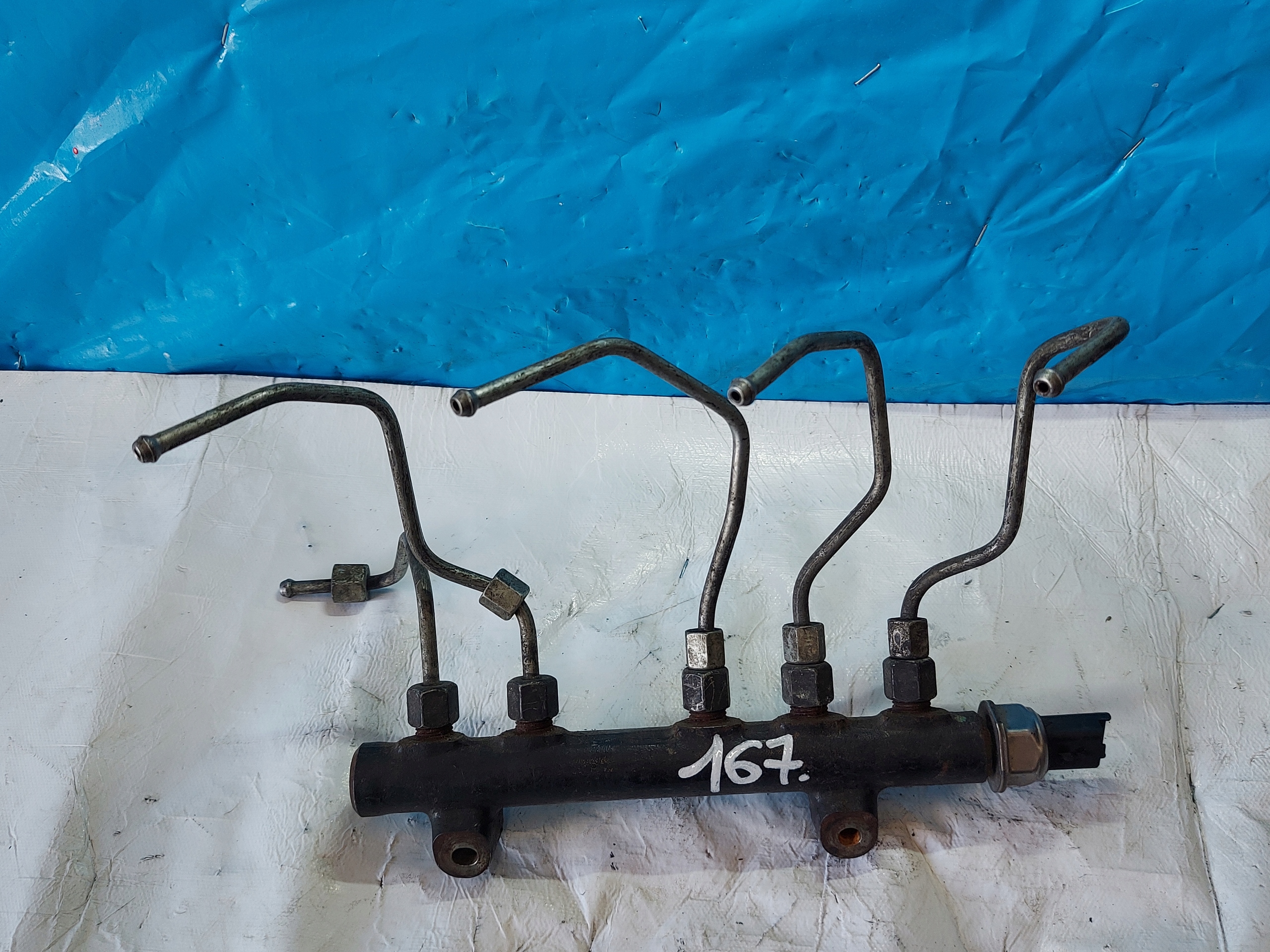 Rampe injection VOLVO V40 D2 1.6 HDI 968529758002