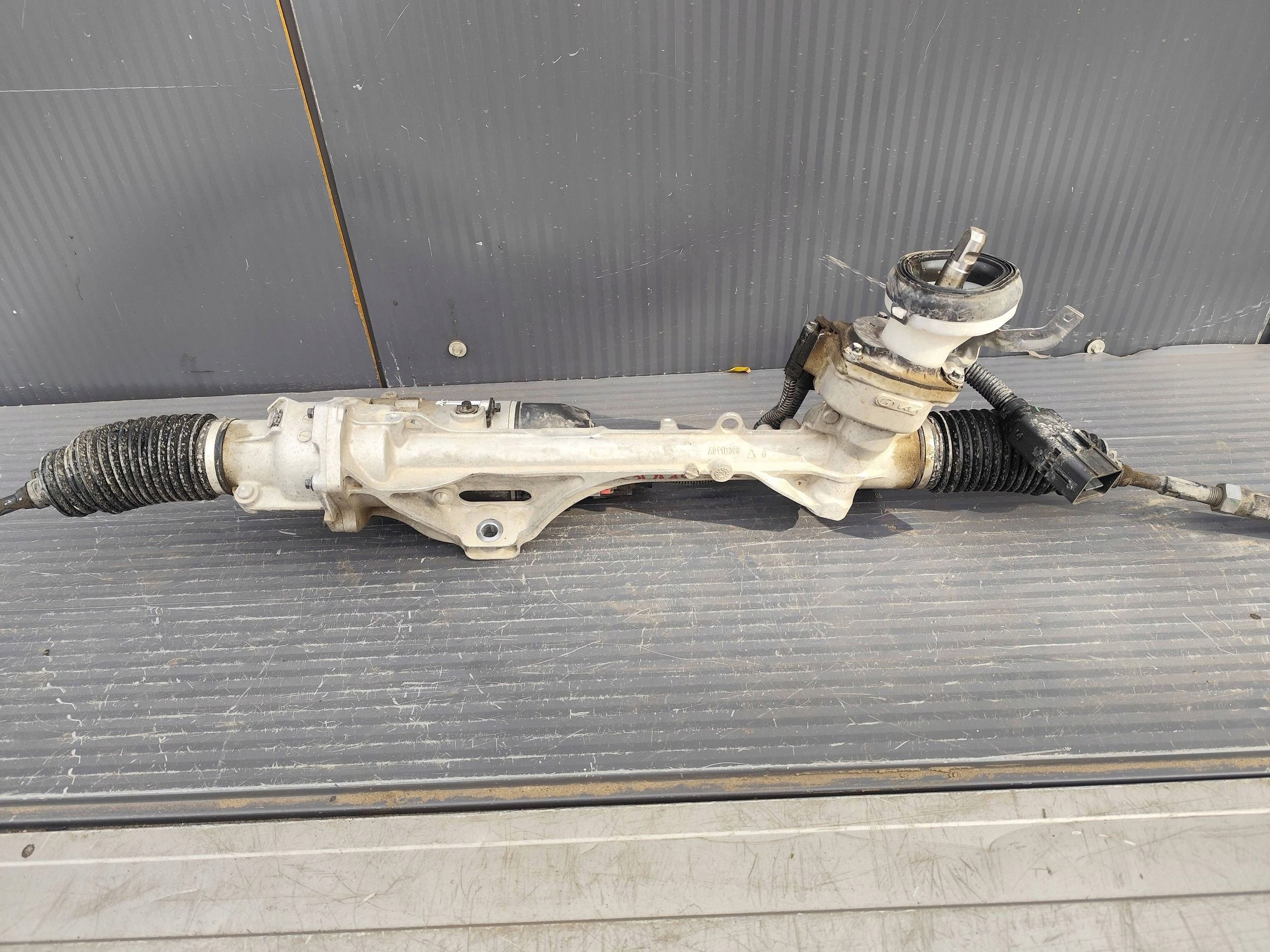 KIA SPORTAGE V Boîter direction Boîter direction 57700R2500