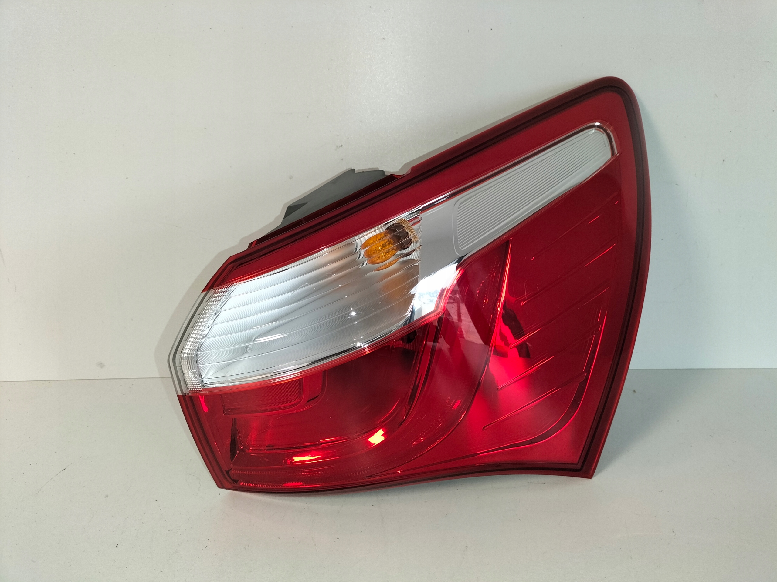 light rear rear part right HYUNDAI IX20 LIFT 15- +LED