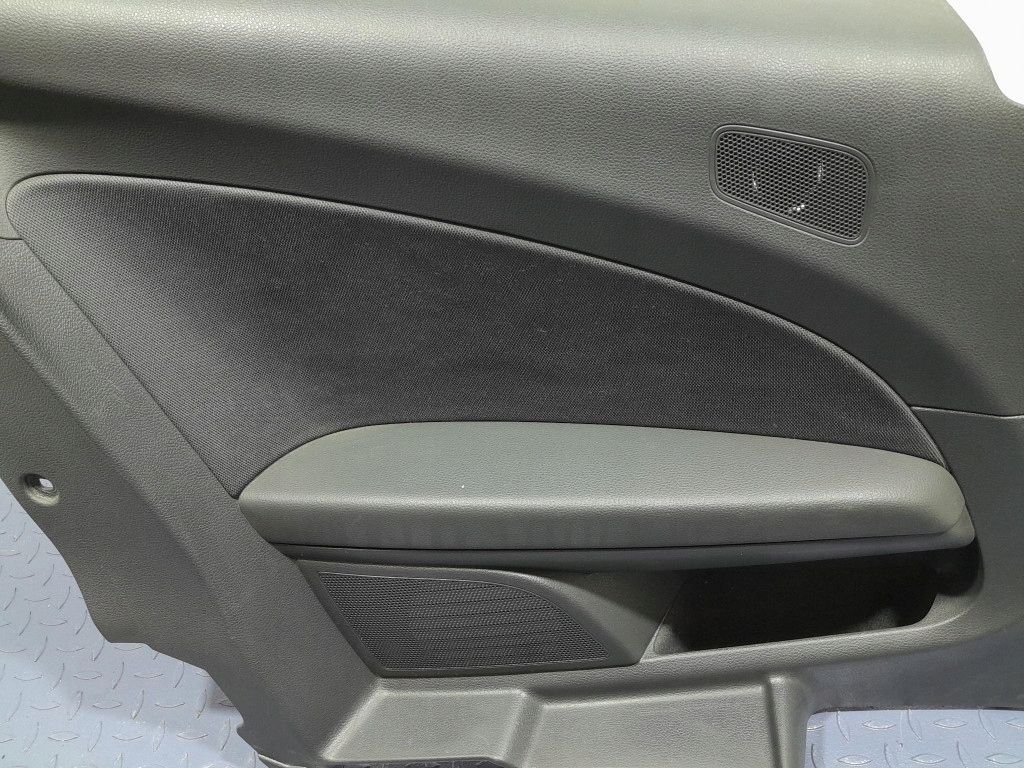 volkswagen Golf II 3D обивка зад левый