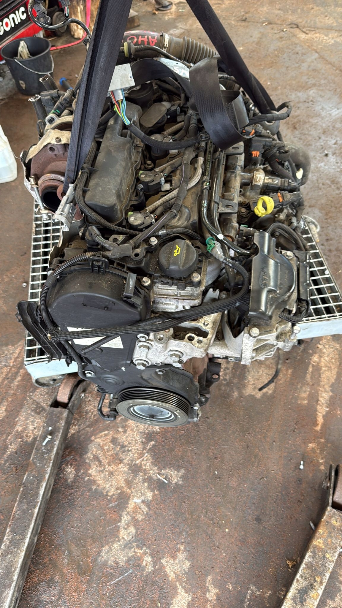 engine complete PEUGEOT CITROEN AH01 10DY18 DW10F