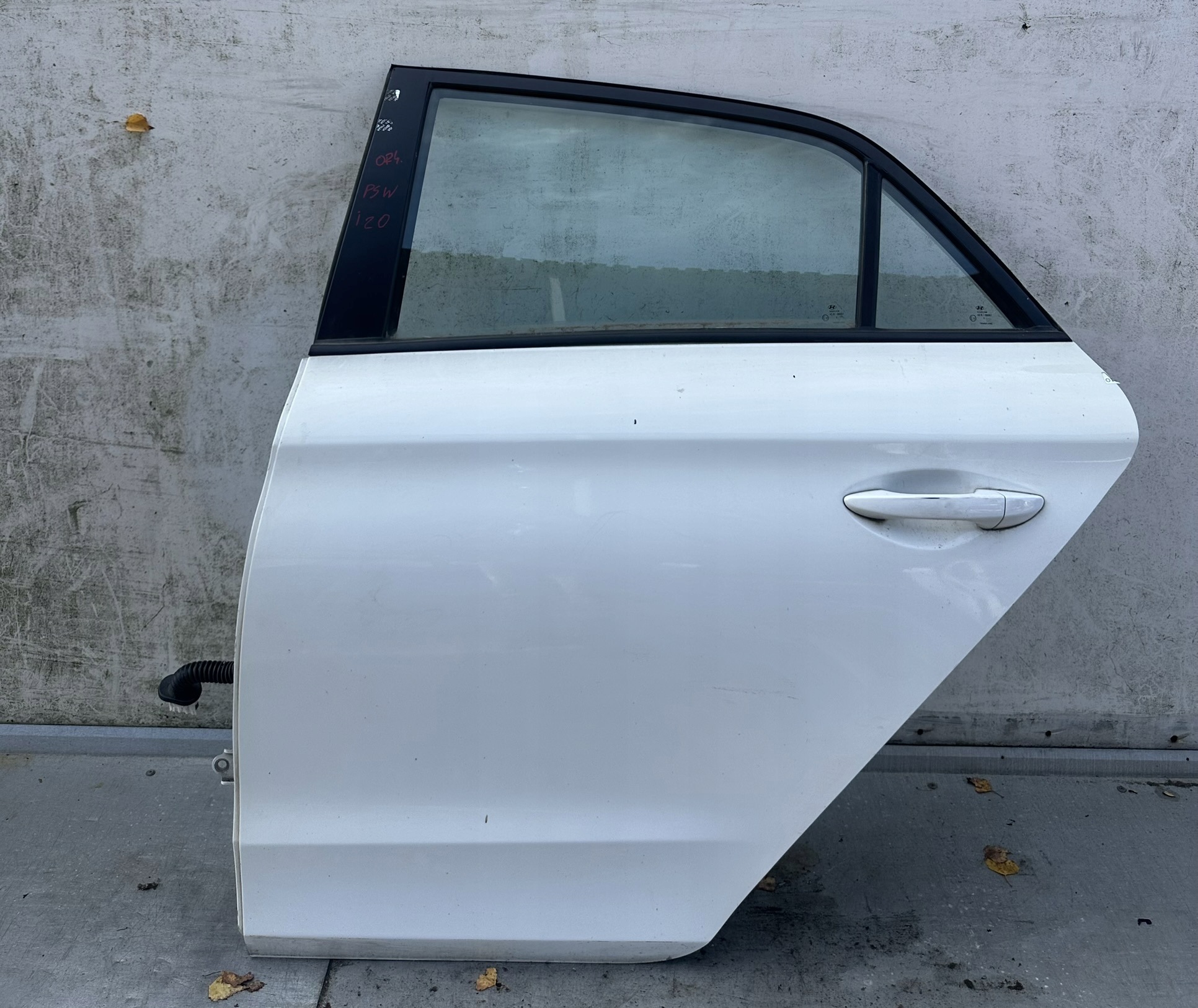 HYUNDAI I20 II door left left rear part PSW nice