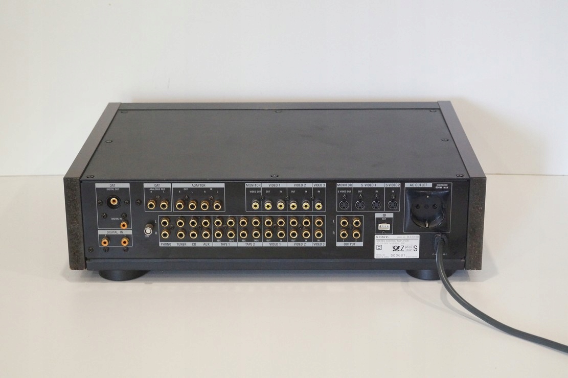 Przedwzmacniacz Sony Ta-E77Esd Kolor czarny