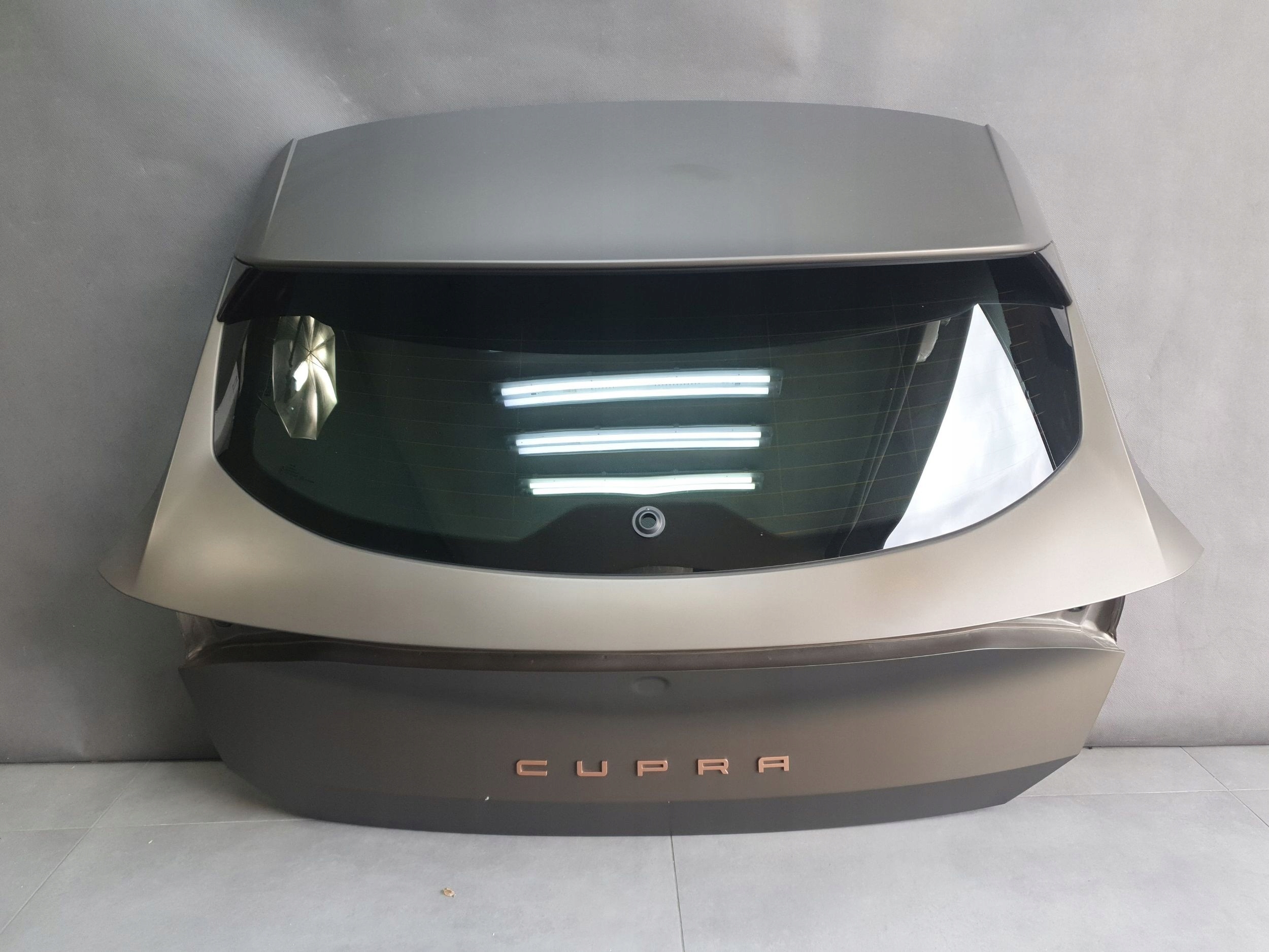 Cupra Formentor trunk door boot window 5FF845051C LS8A
