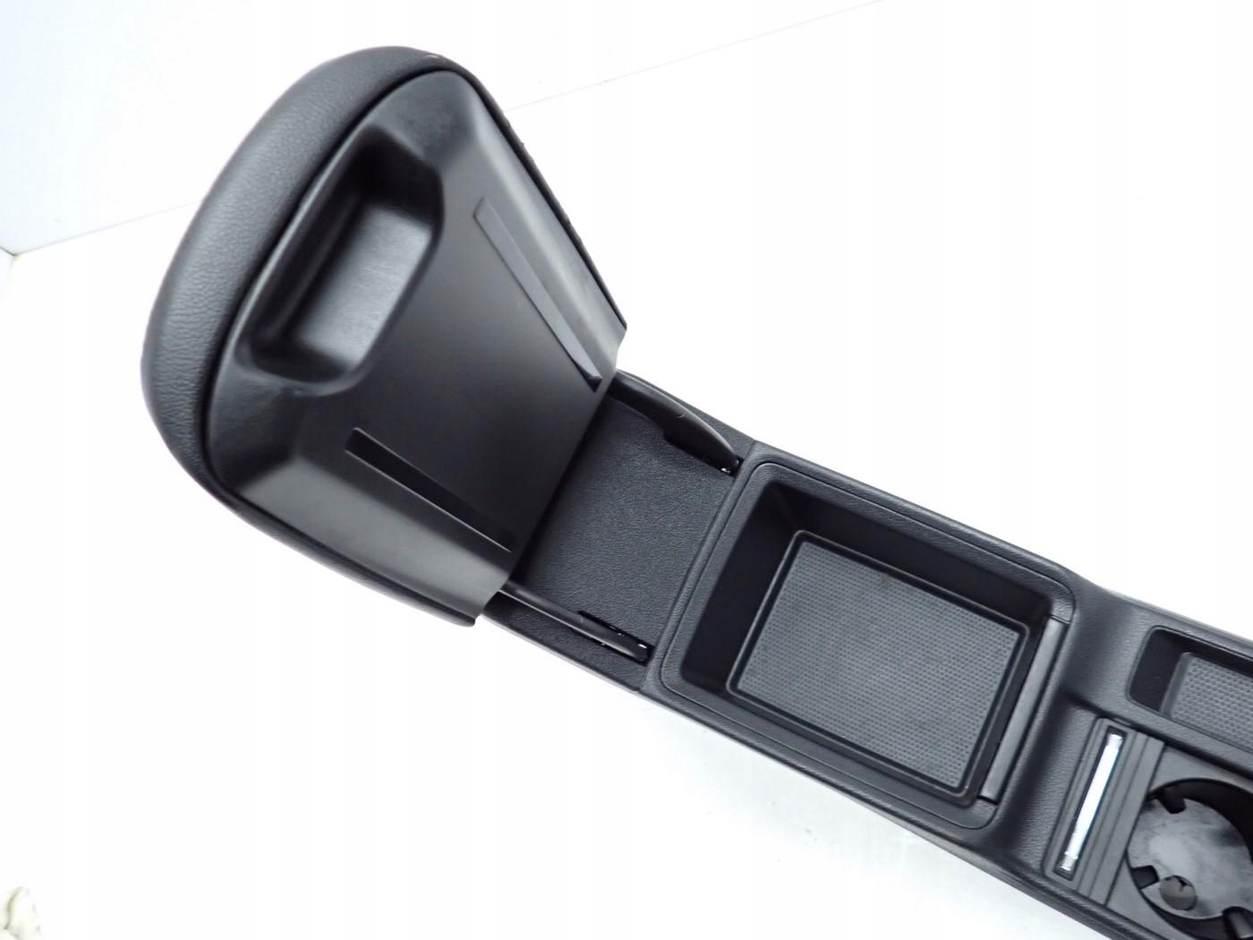 тунель подлокотник usb европа SKODA OCTAVIA IV 5E3 21R