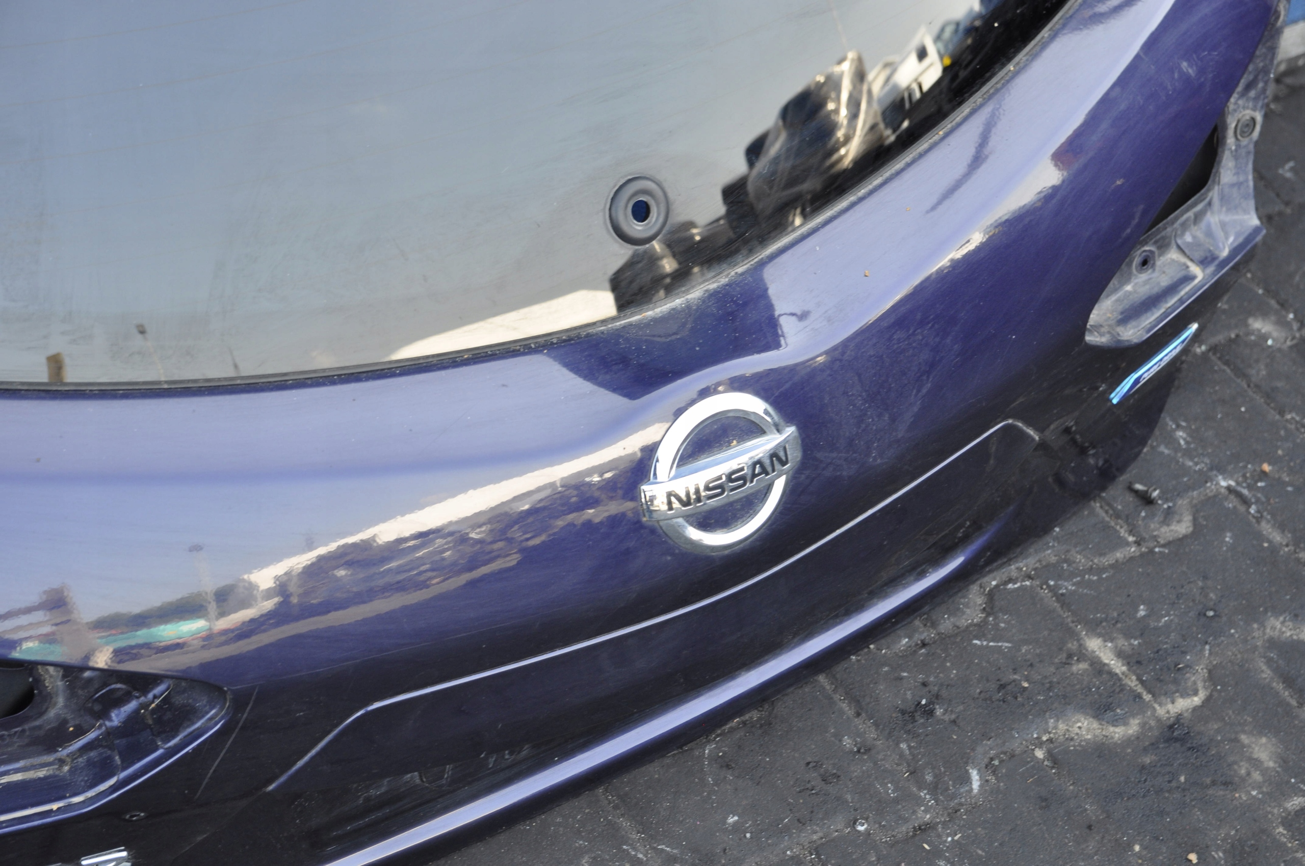 NISSAN PULSAR KLAPA BAGAŻNIKA TYŁ TYLNA SZYBA Producent części Nissan OE