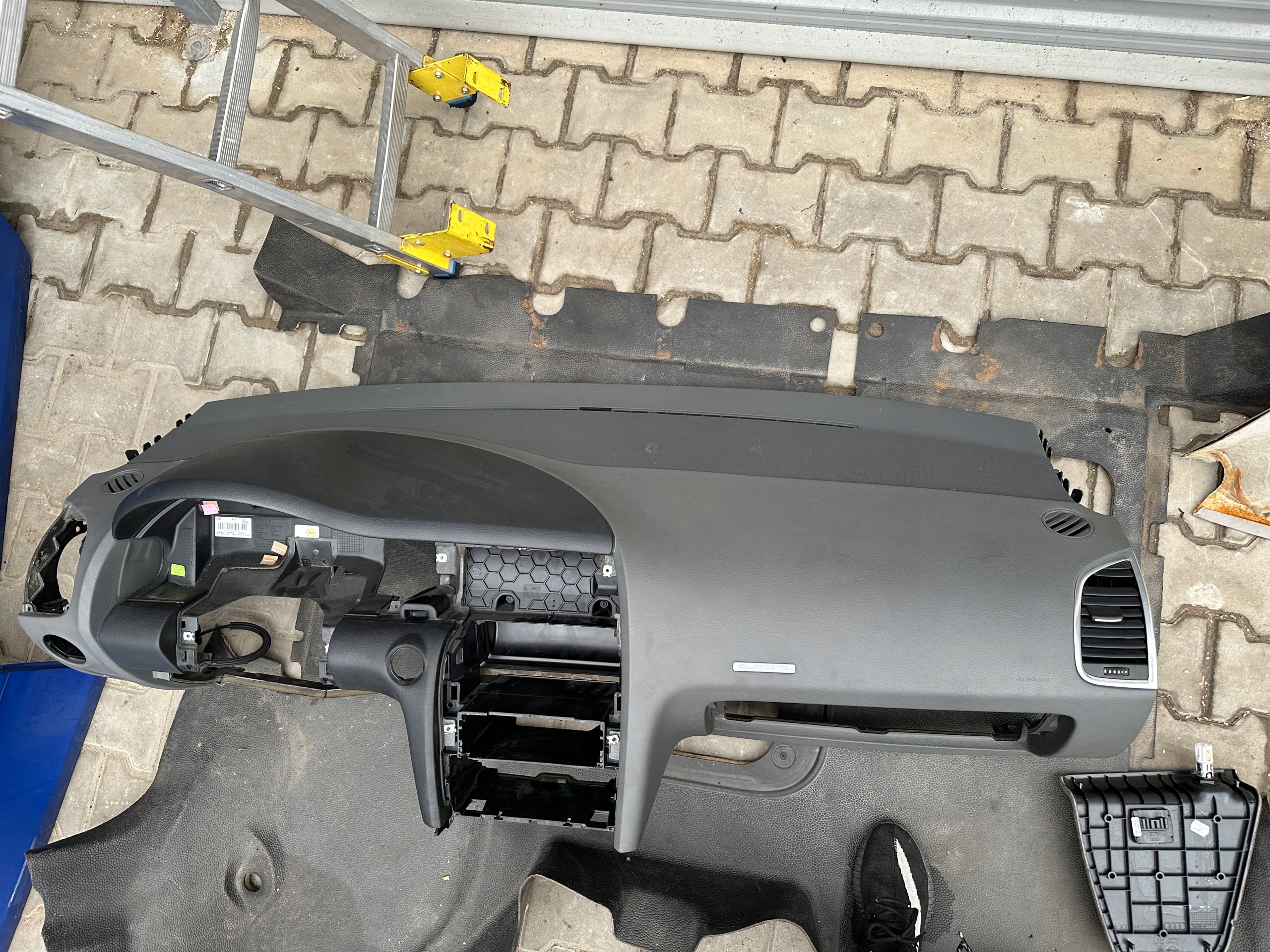 AUDI Q7 4L0 05-09 dashboard console airbag passenger airbag