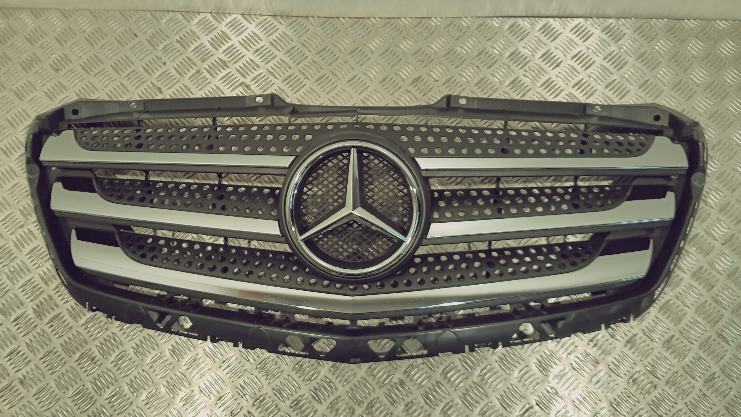 Mercedes-Benz Sprinter W910 Kühlergrill FRONTGRILL Kühlergitter A9068800885 - Thumbnail 8