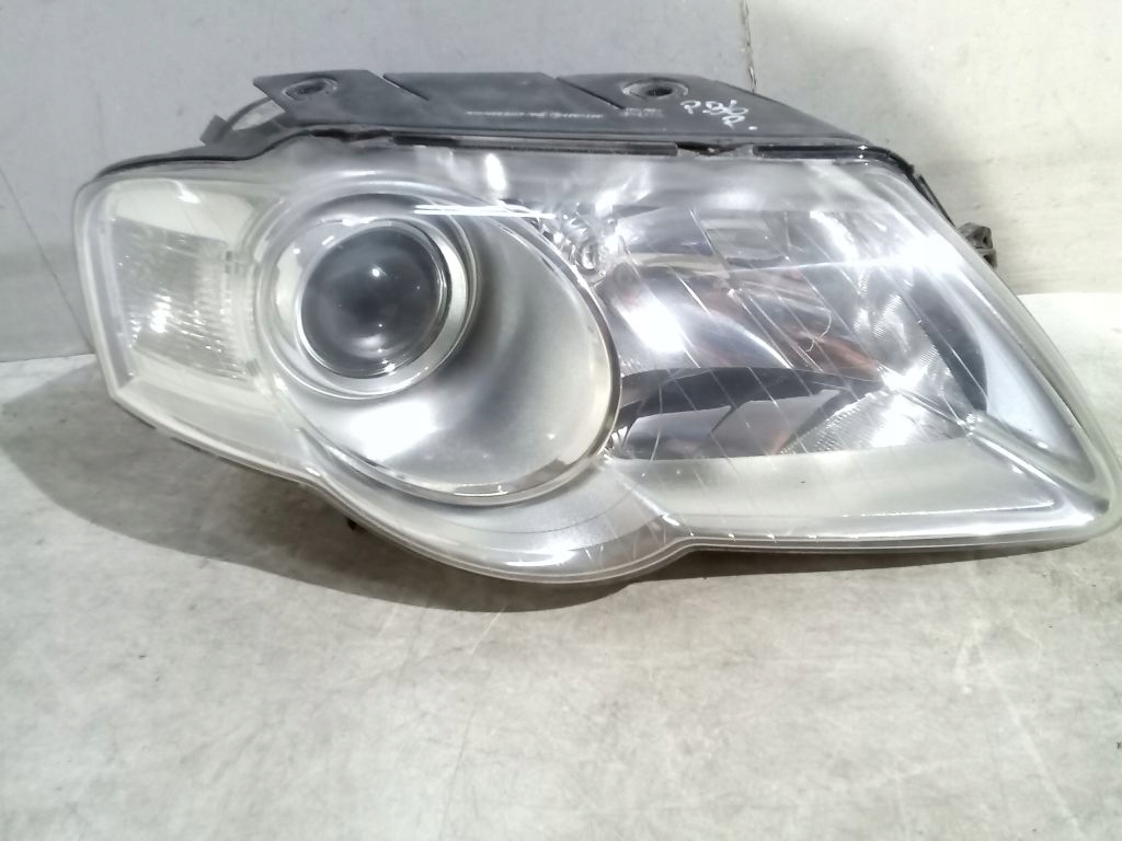 VW Passat B6 light right front front 3C0941006AA