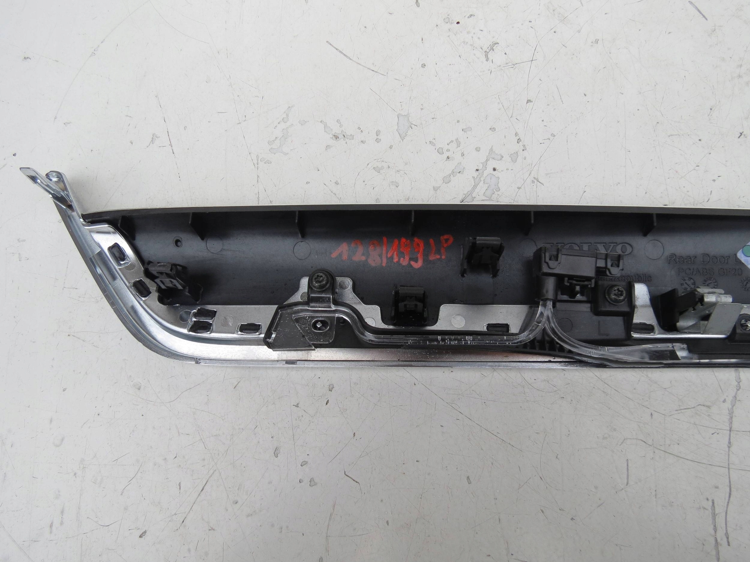 decorative trim left front VOLVO S90 II 2.0 D 190KM 2016-2021R 31699339