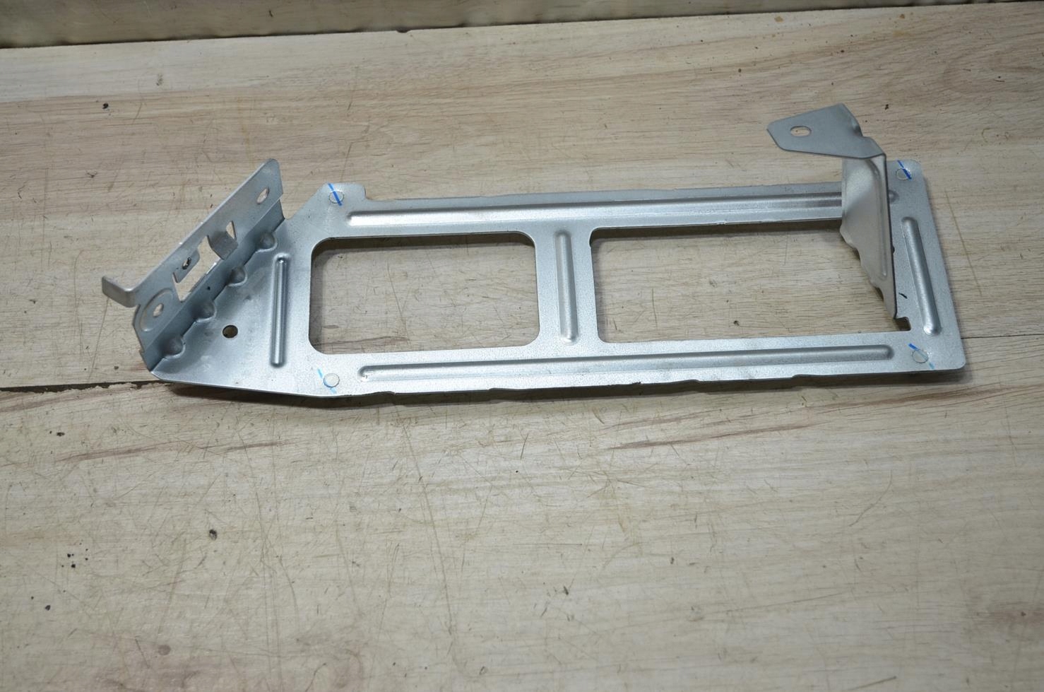 control unit retainer BMW 2 F45 Active Tourer