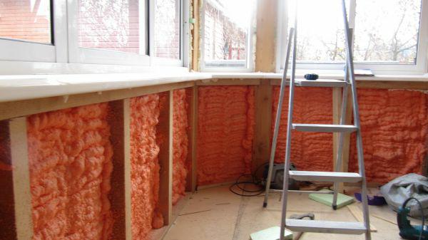 IZOLACJA NATRYSKOWA PIANKA PIANA PUR do ociepleń izolacje ocieplenie wężyk Pojemność 750 ml