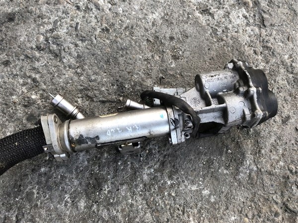 ZAWÓR EGR CHŁODNICZKA RANGE ROVER SPORT L320 3.6 D DIESEL 6H4Q9Y493CC Producent Peugeot OE