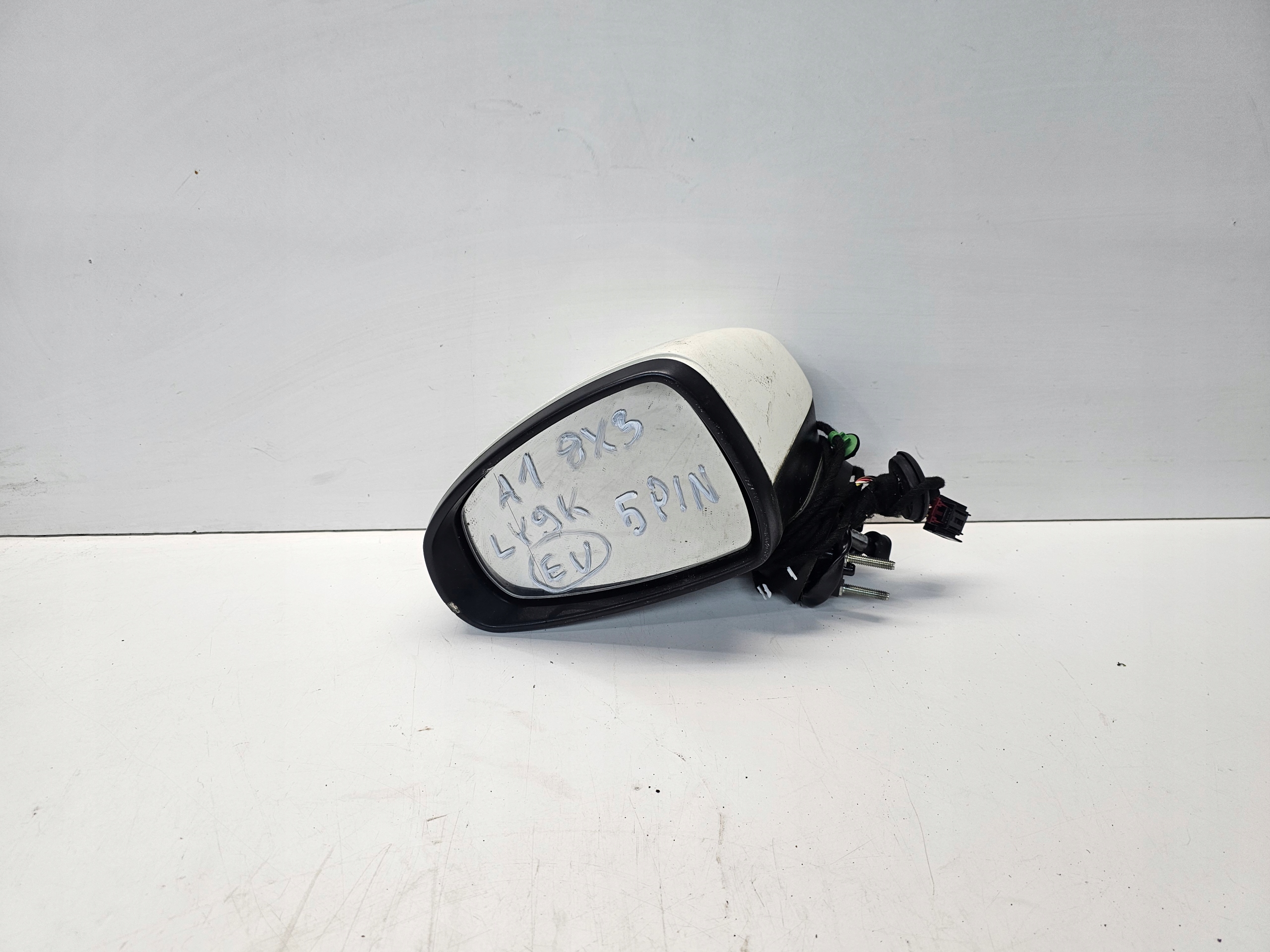 mirror exterior left AUDI A1 8X3 5-PIN EUROPA LY9K