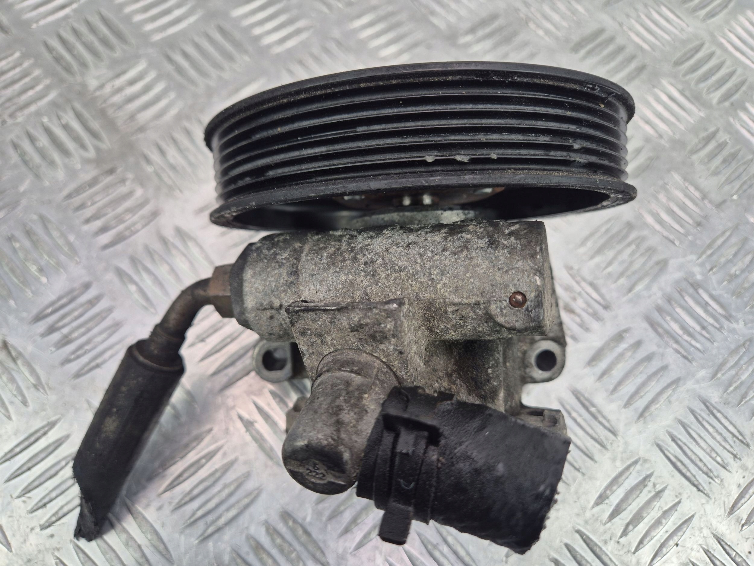 Mercedes C200 CDI W203 servo pump 611.962 0024669301