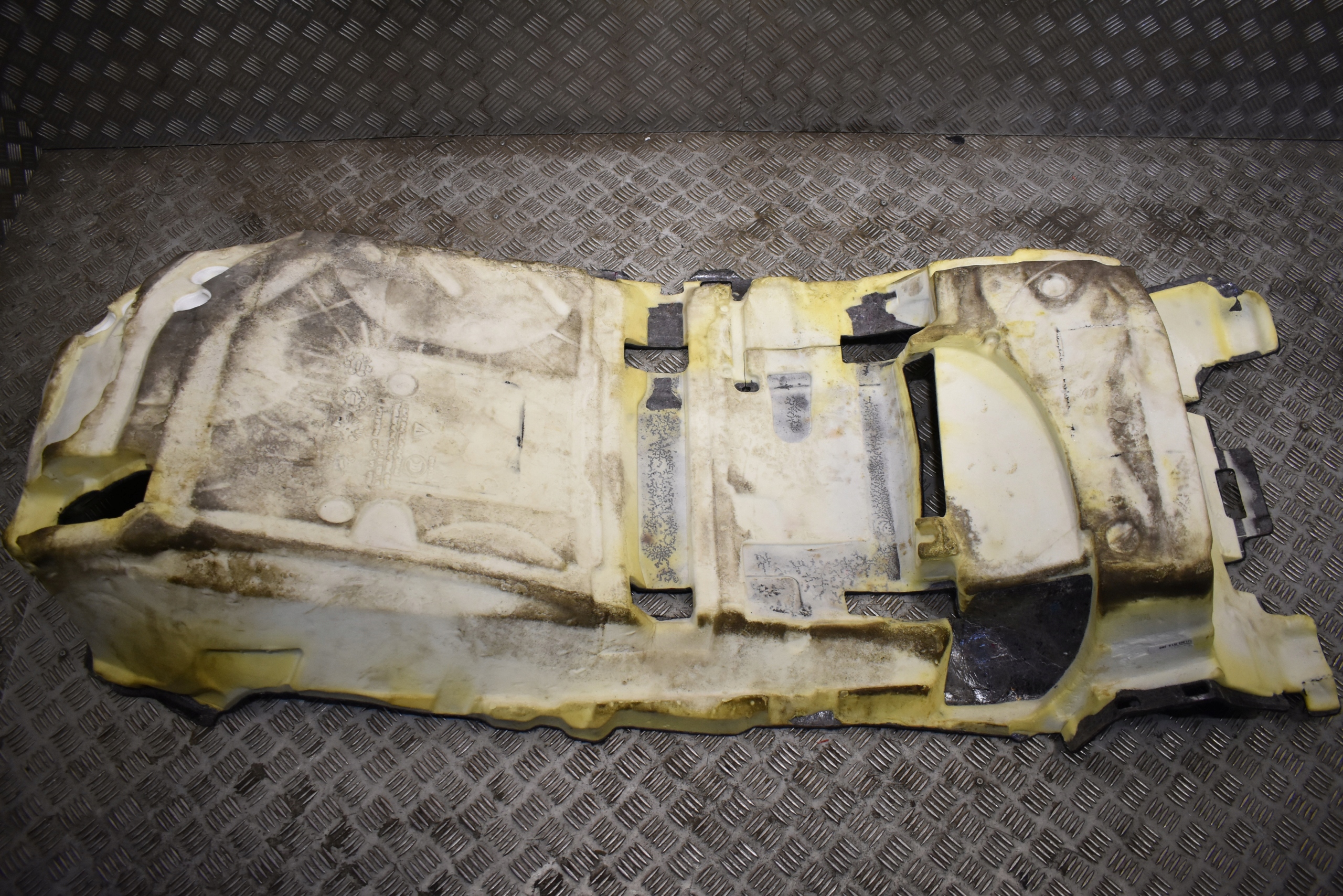 IDEALNY carpet left PORSCHE TAYCAN 1