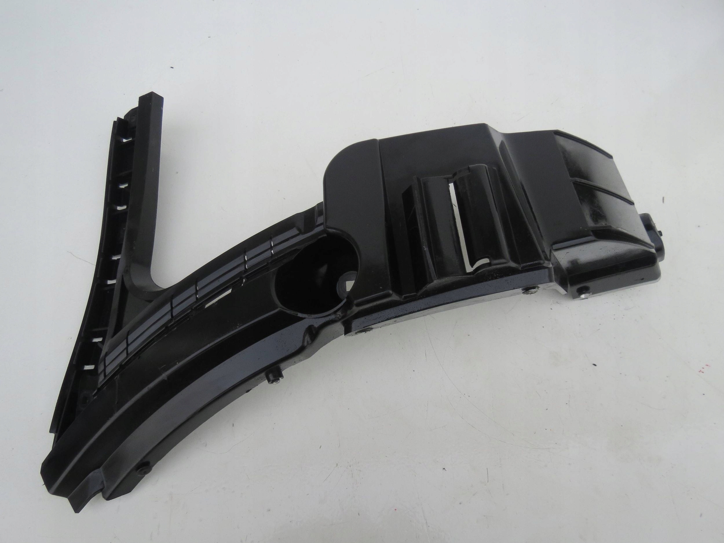 support holder of a bumper left / right rear part VOLVO XC90
