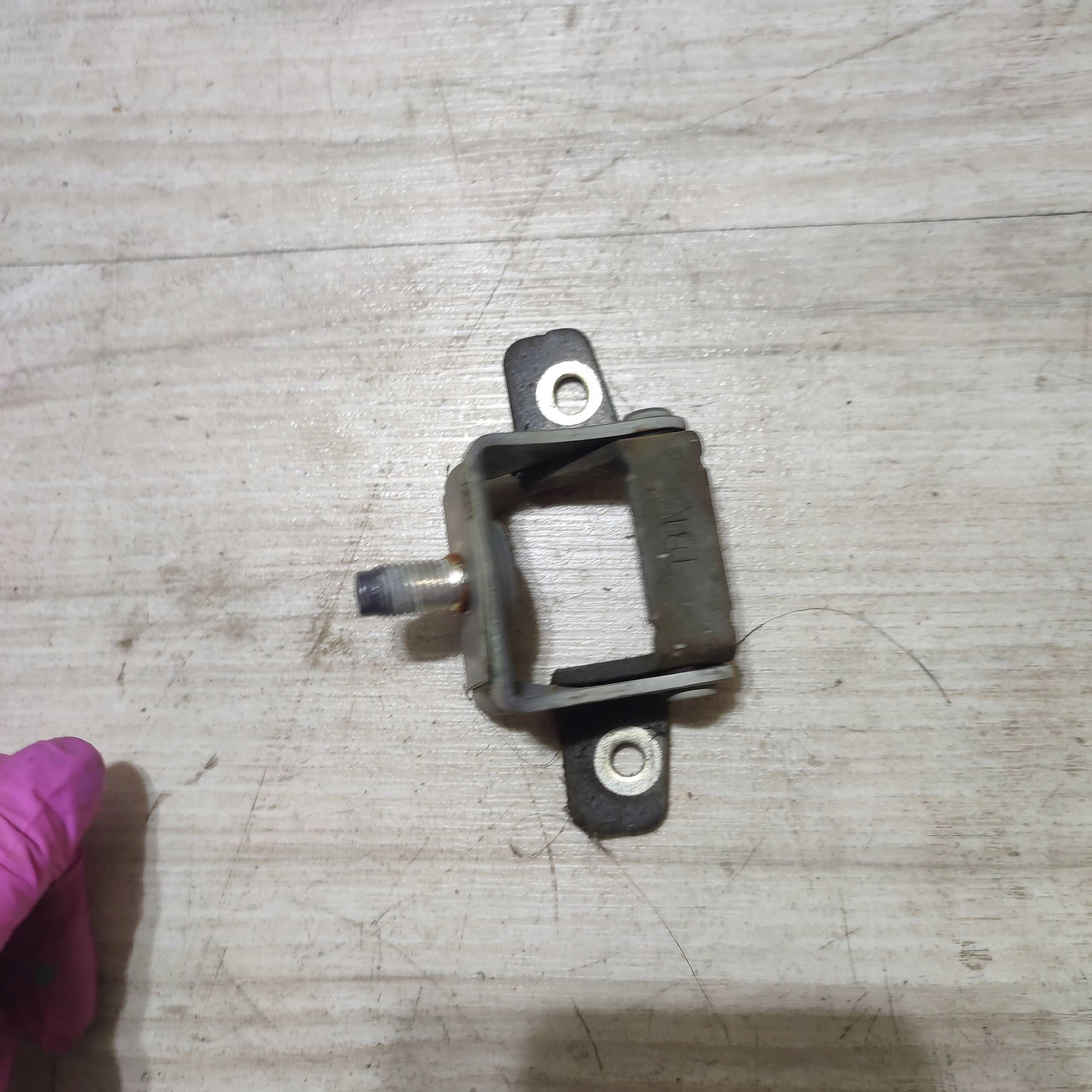 hinges bonnet boot Hyundai i20 (GB IB)