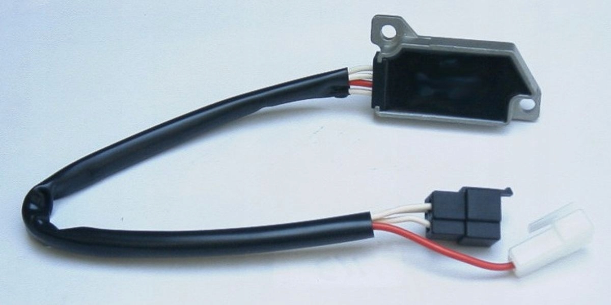 Tourmax Regulátor Napätia Yamaha Virago XV 250 '88-'92, XV 535 87-96, XV 7