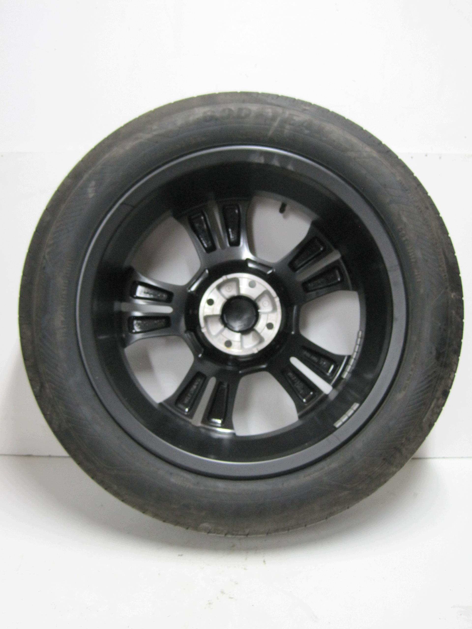 wheels discs tyres JEEP AVENGER R18 6MM