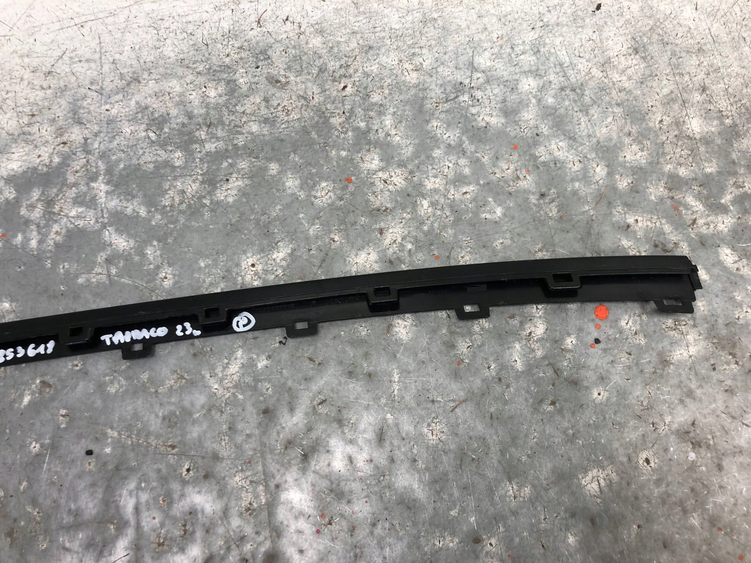lišta nárazníku předek SEAT TARRACO 5FJ853618