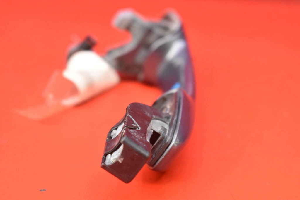 handle right front front graphitic MAZDA 5 1 and CR 05-08