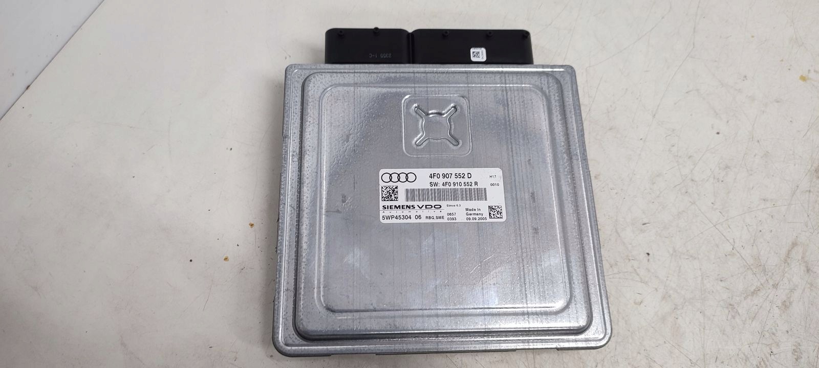 riadiaca jednotka počítač motora Audi A6 C6 2,4 V6