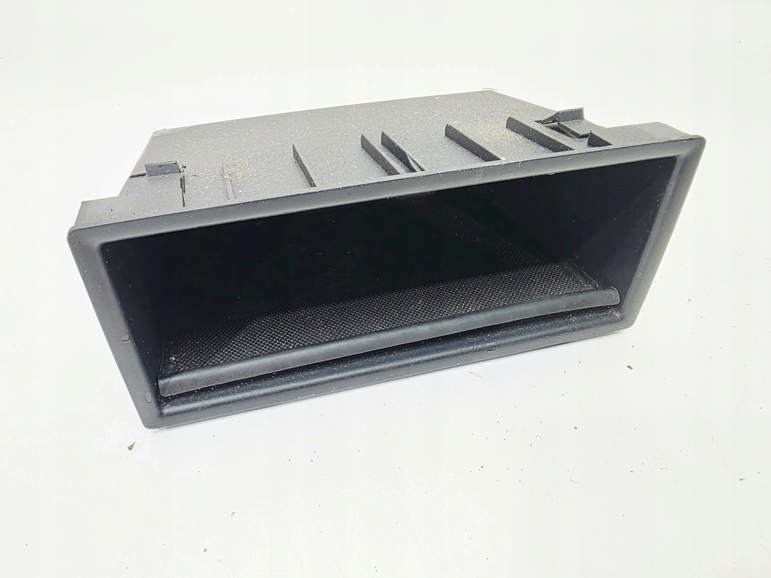 passenger compartment plato TUNELU AUDI Q7 4L 4L0863351