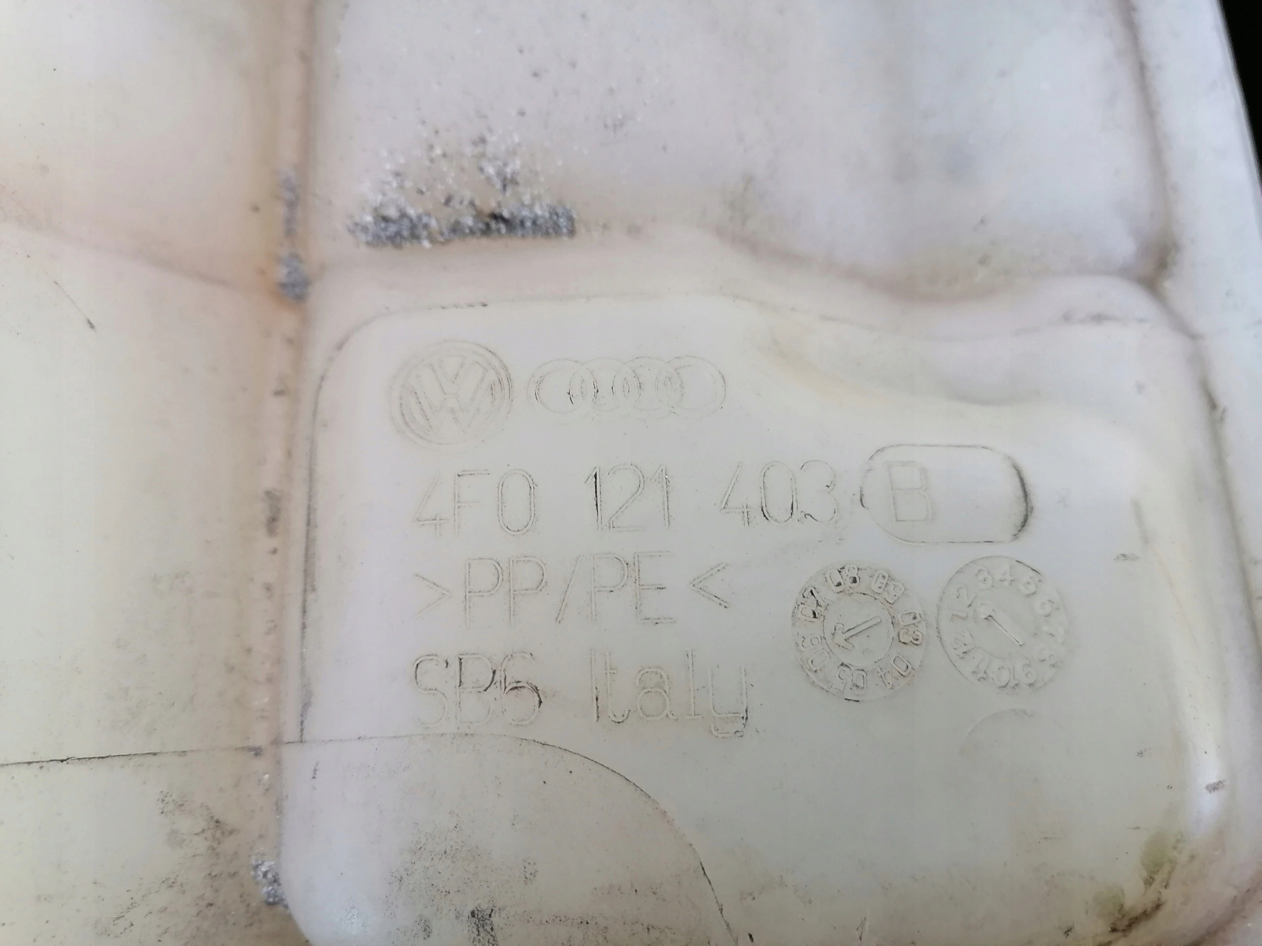 Réservoir eau AUDI VOLKSWAGEN 4E0121403B