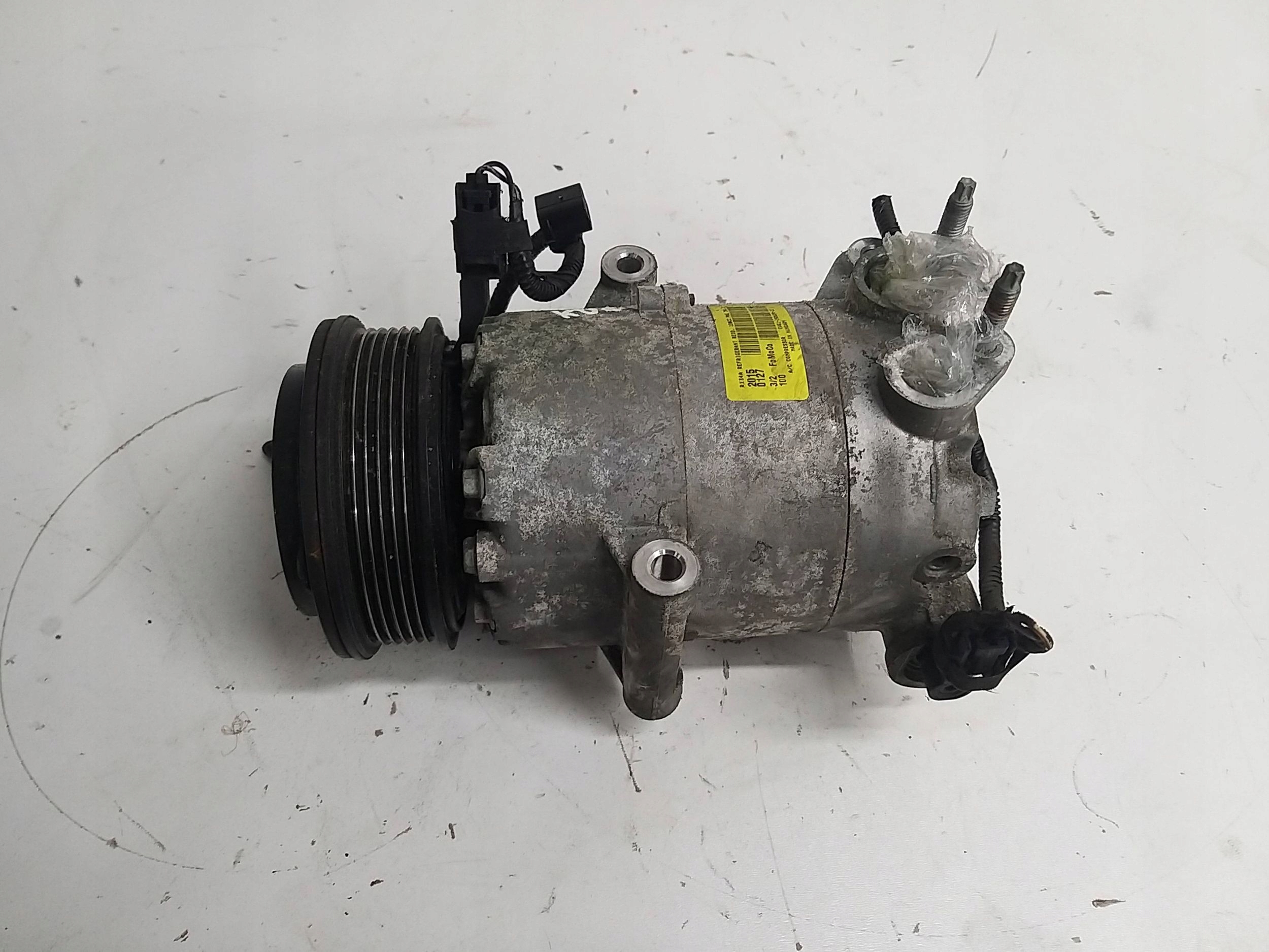 KUGA MK2 C-MAX 1.5 ECOBOOST compressor compressor; of the air conditioning CV61-19D629-CE