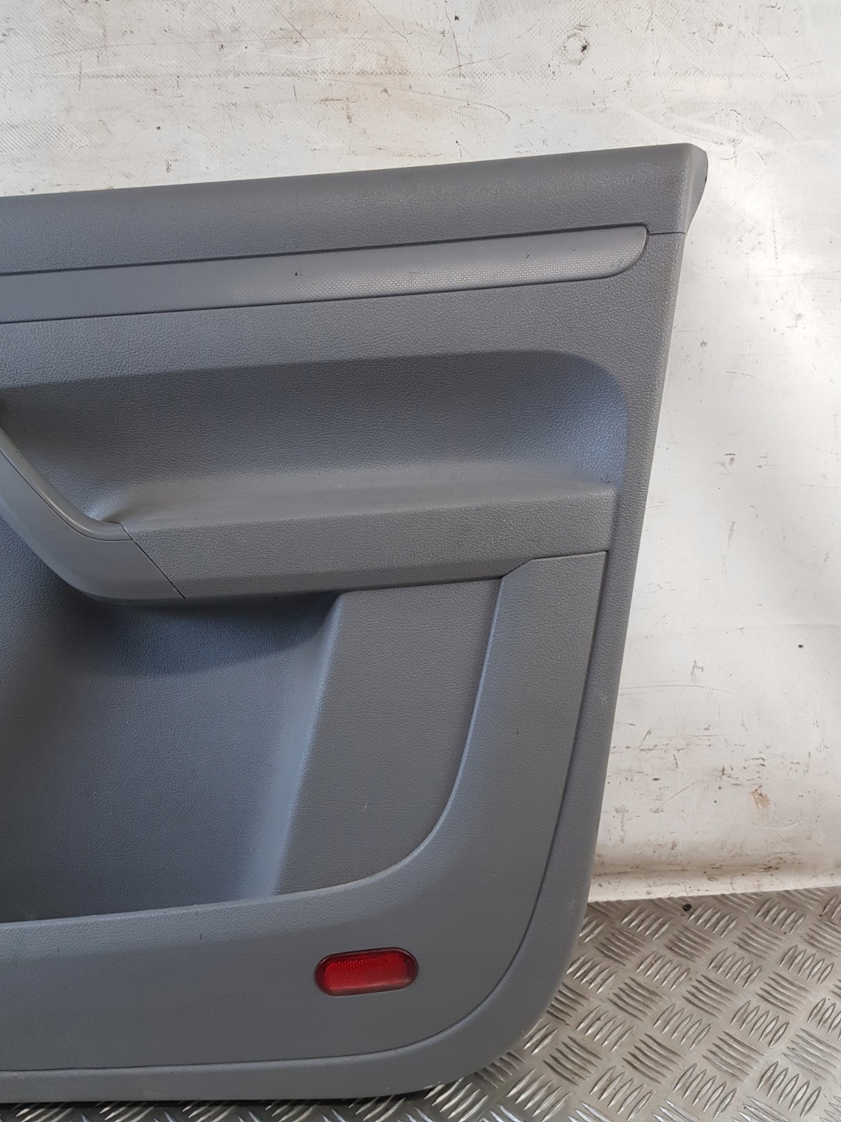 side door right front 2K0867006A3U6 VW CADDY III 07R