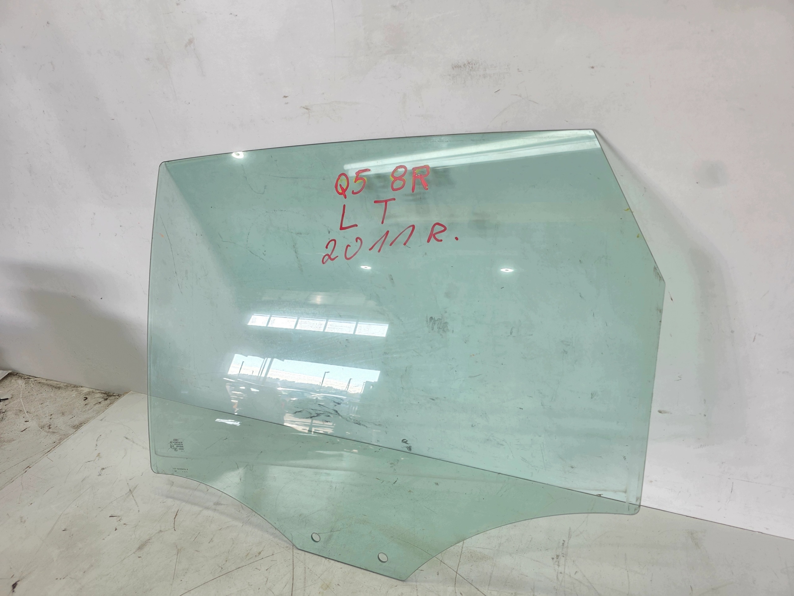 window side door left rear part AUDI Q5 8R 2011 year original