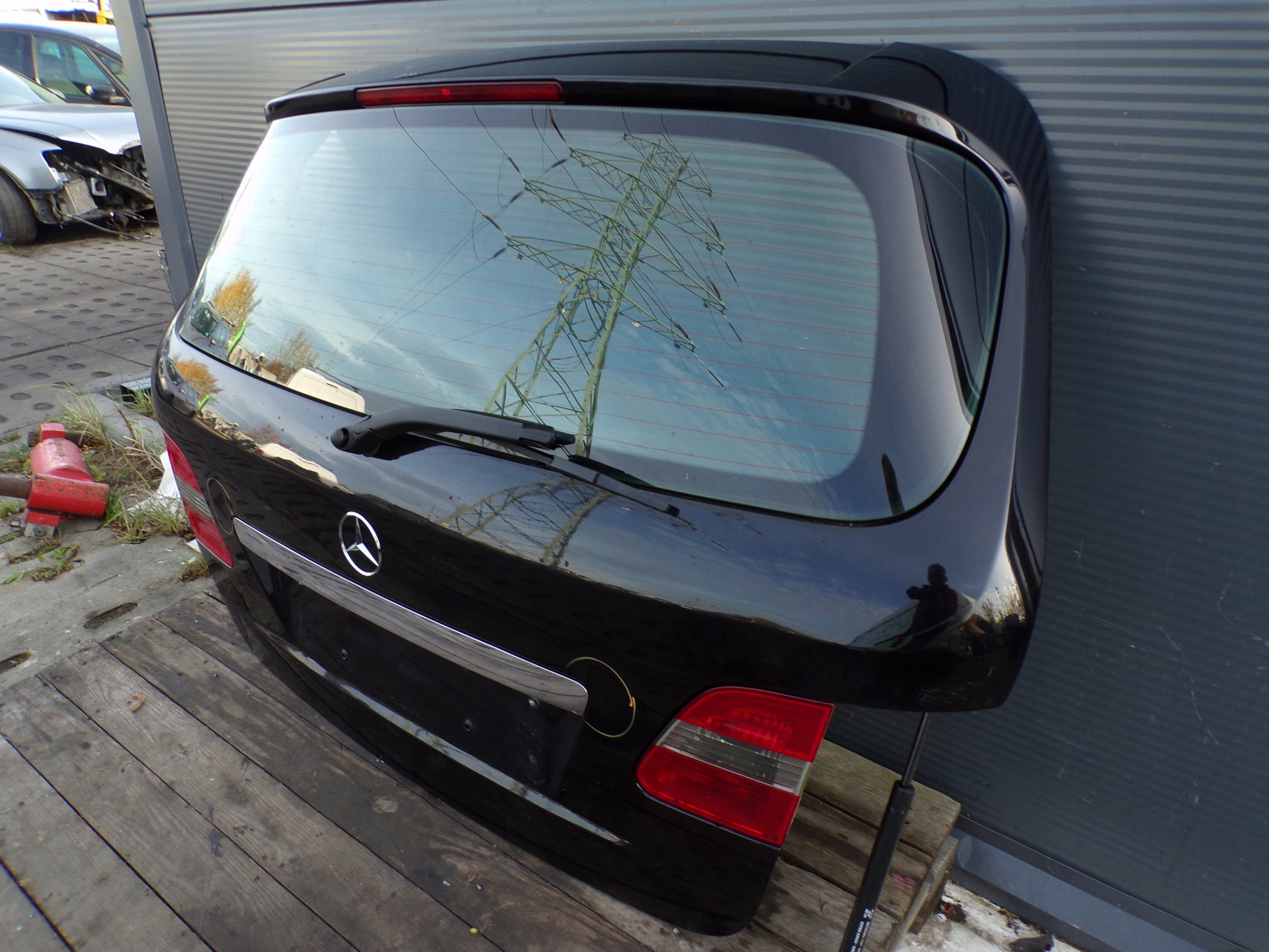 trunk door boot rear MERCEDES W245 colour 696