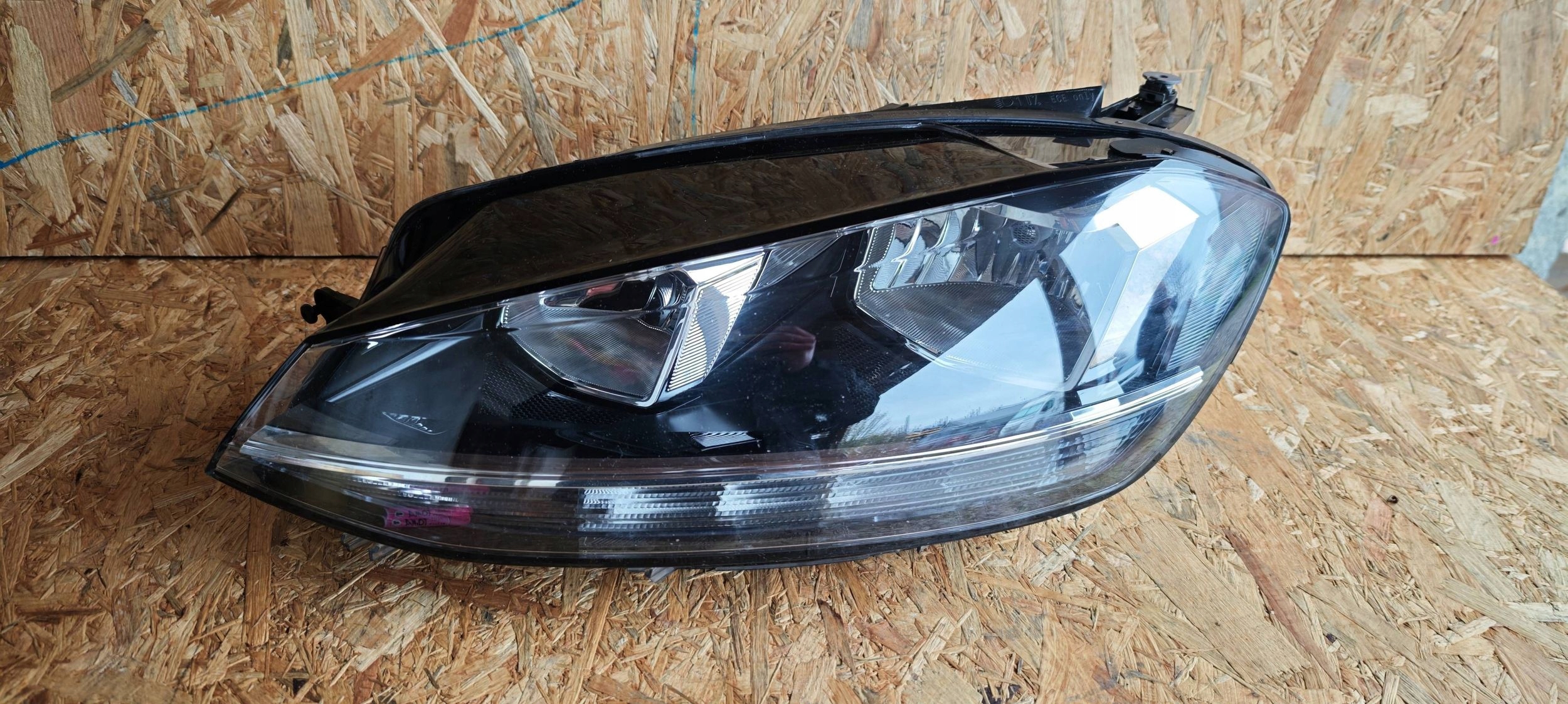 Reflektor front side left Volkswagen Golf VII lift 5G1941005D