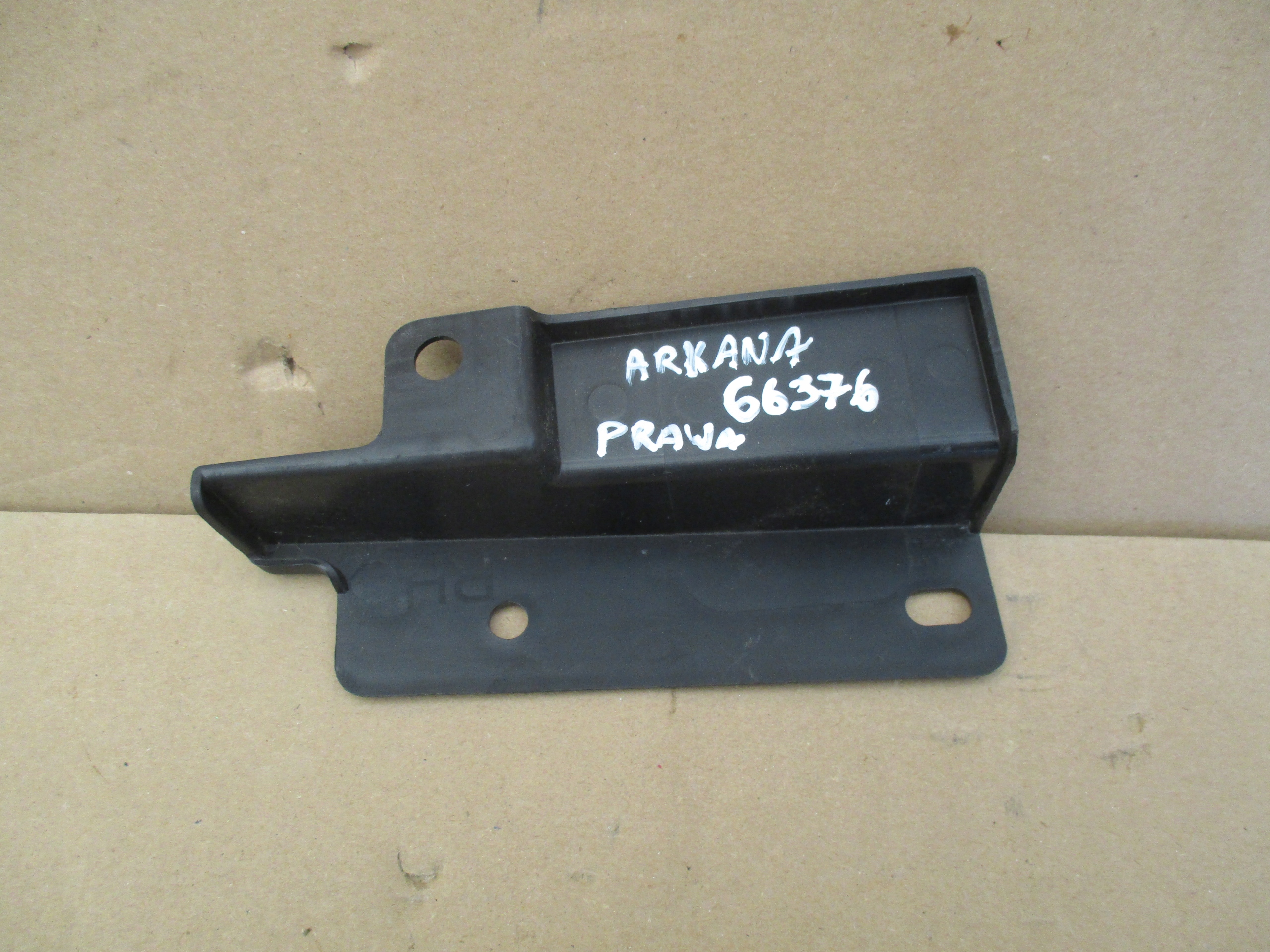 covering spoiler right front front Renault Arkana 66376