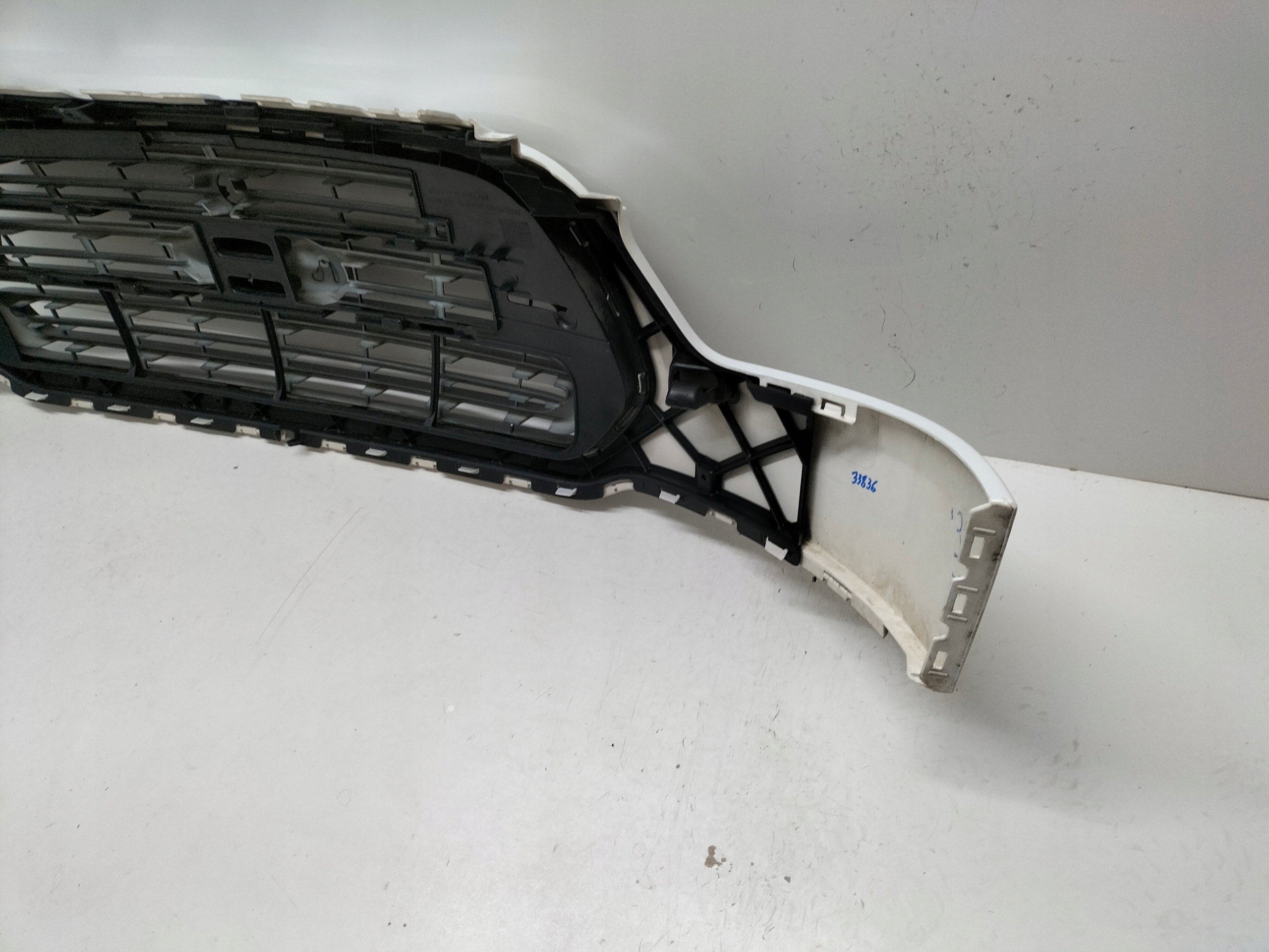 grille moulding grille support FORD TRANSIT MK8 14-18